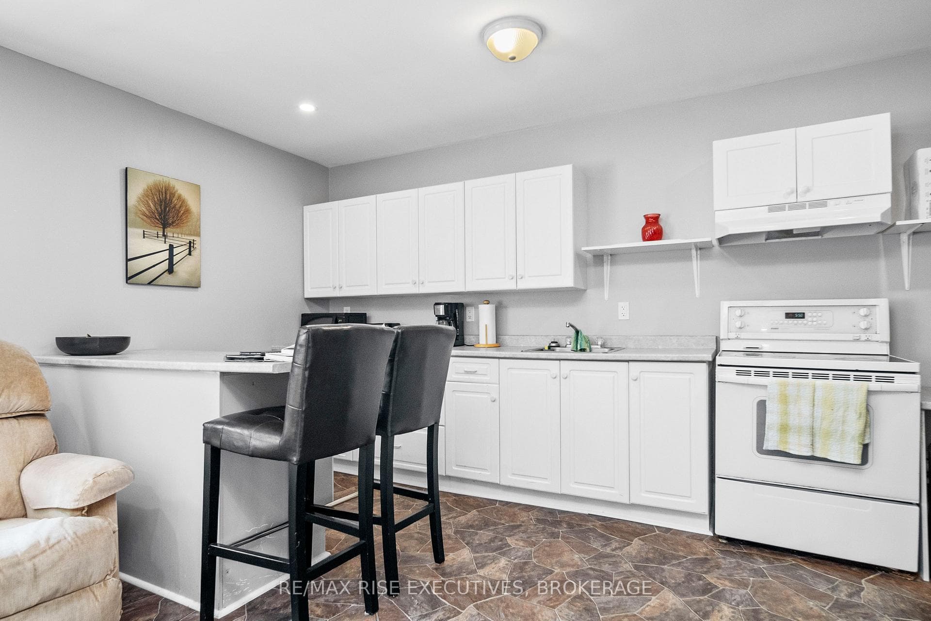 89 DUNDAS Street photo 11