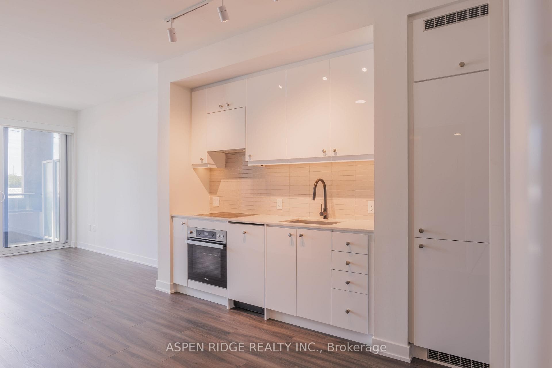 9 Tecumseth Street Unit 217 photo 3