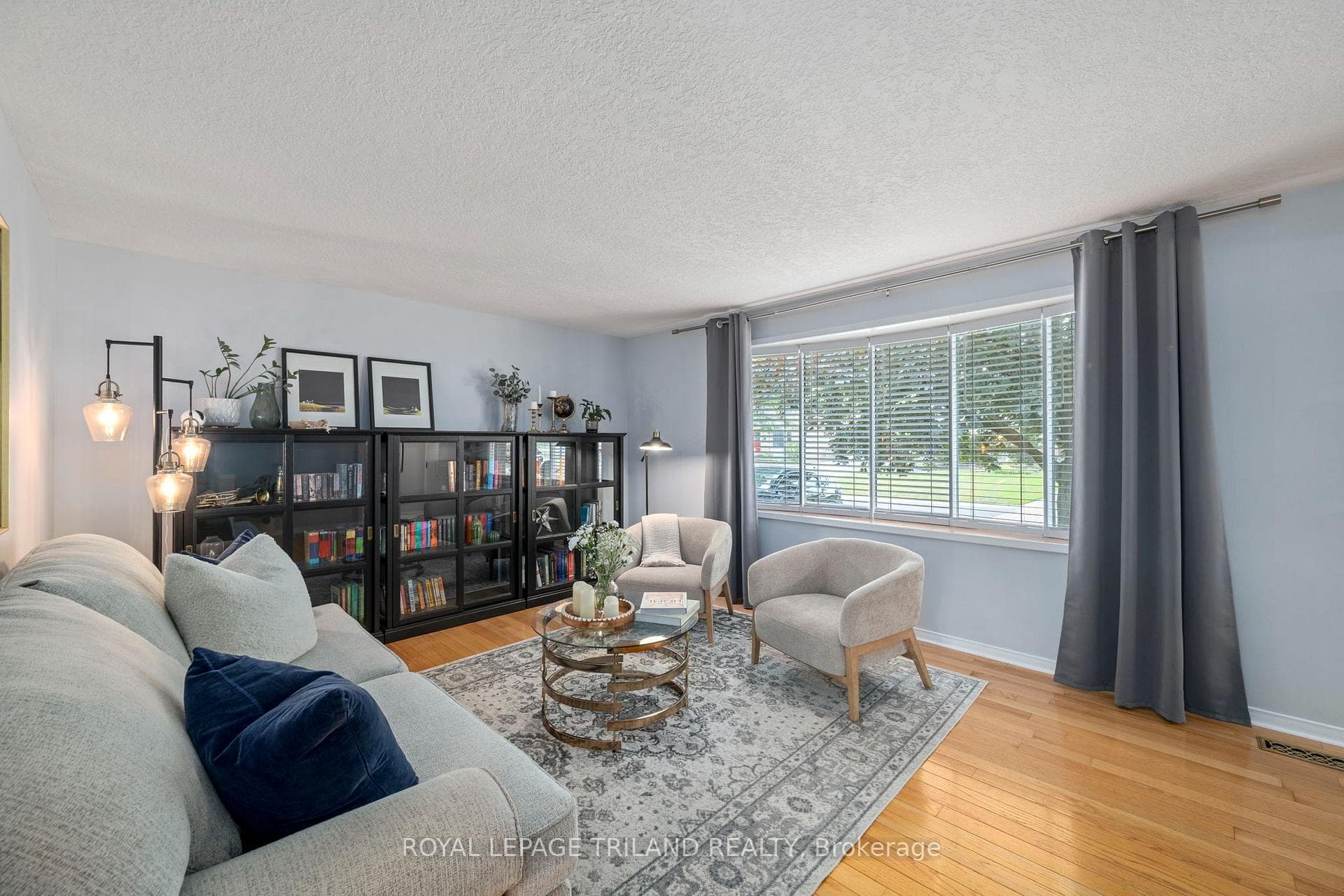 20 Meadowview Road photo 7
