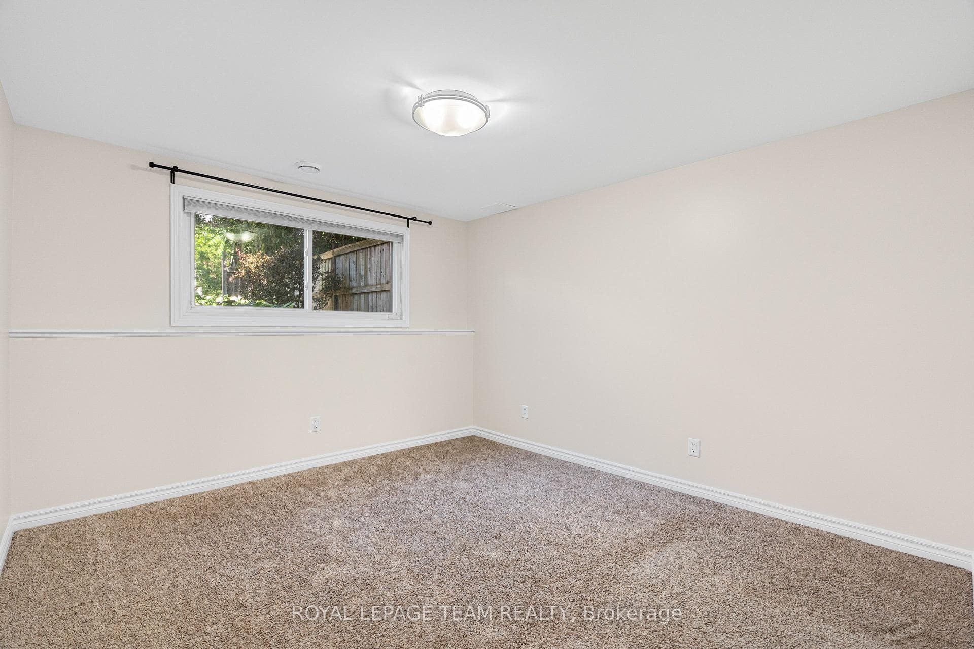 475 MELBOURNE Avenue photo 33