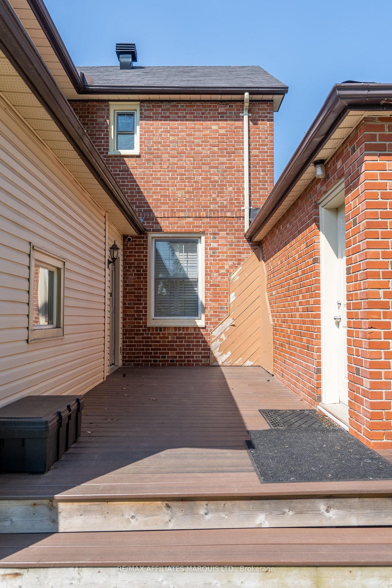 217 Adolphus Street photo 48