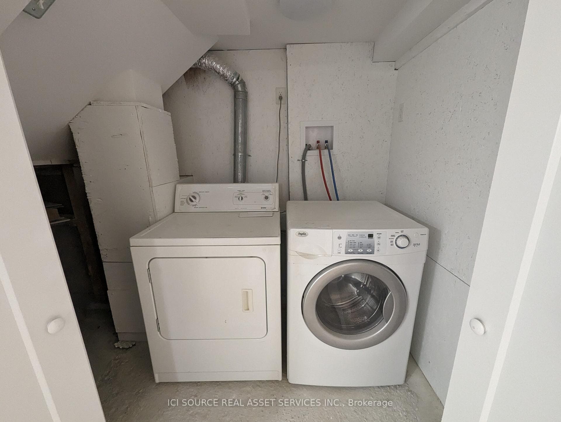 173 Wincott Drive Unit BSMT photo 15