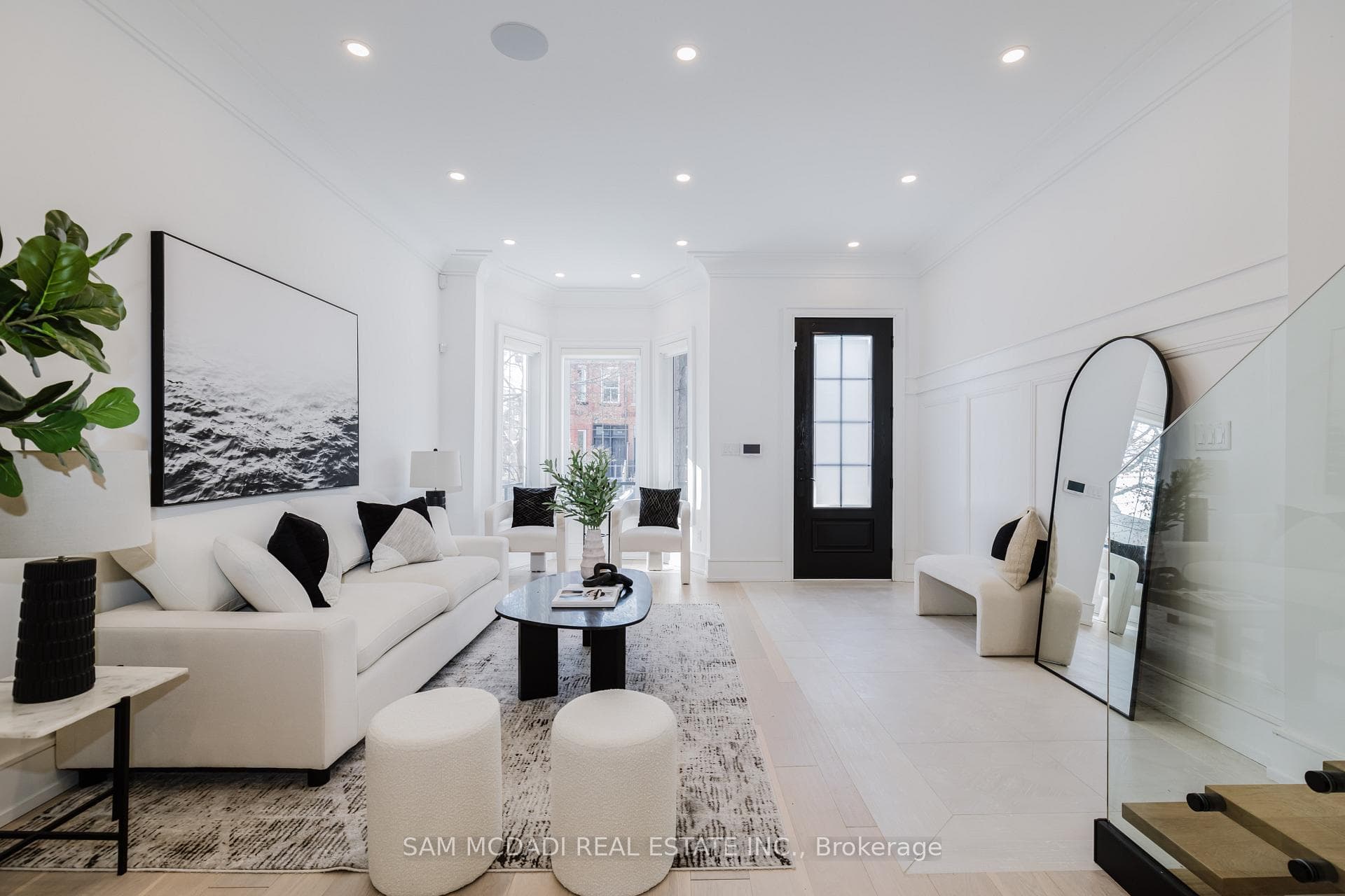 129 Beaconsfield Avenue photo 2