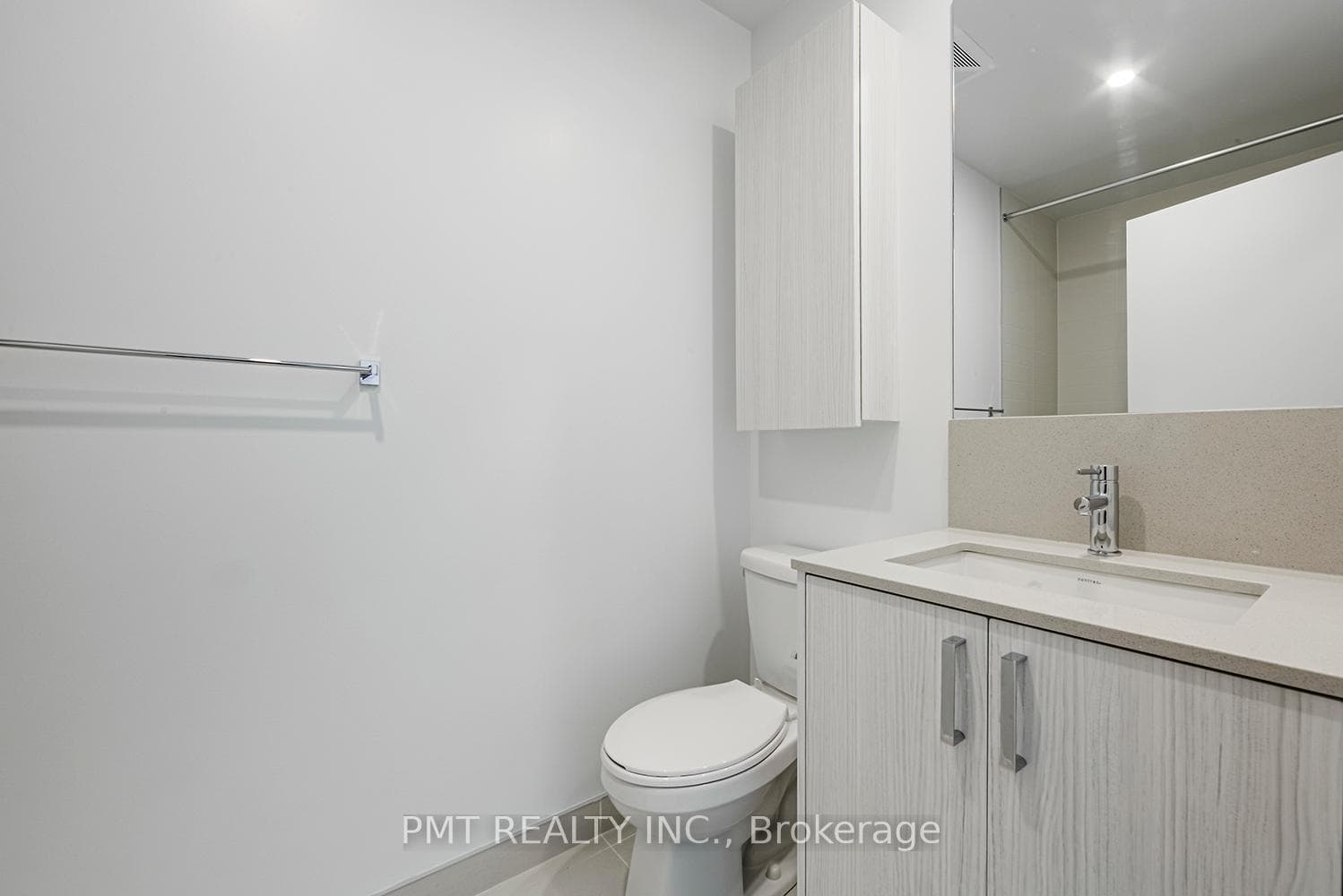 1787 St. Clair Avenue Unit 403 photo 16