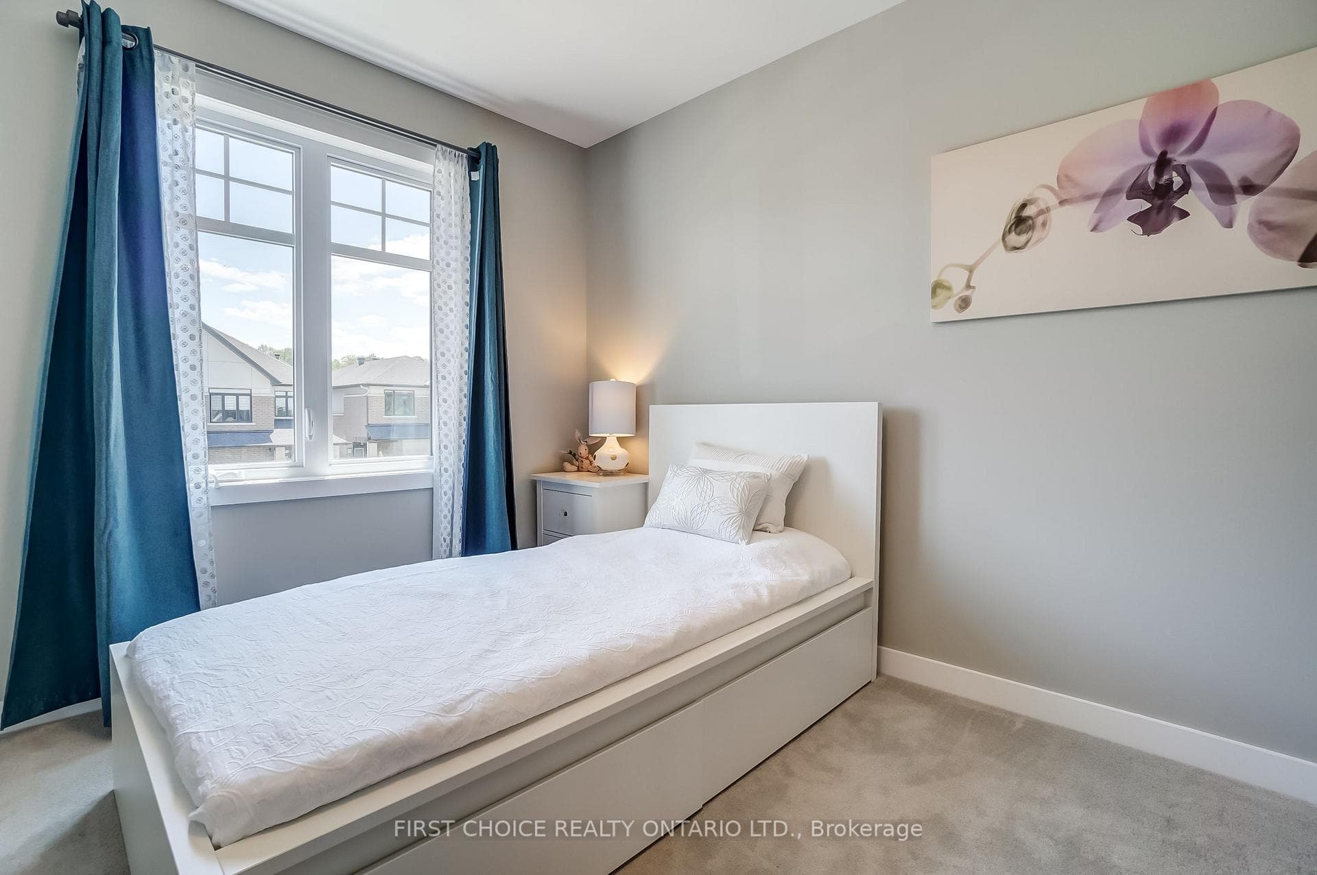 271 Avro Circle photo 20