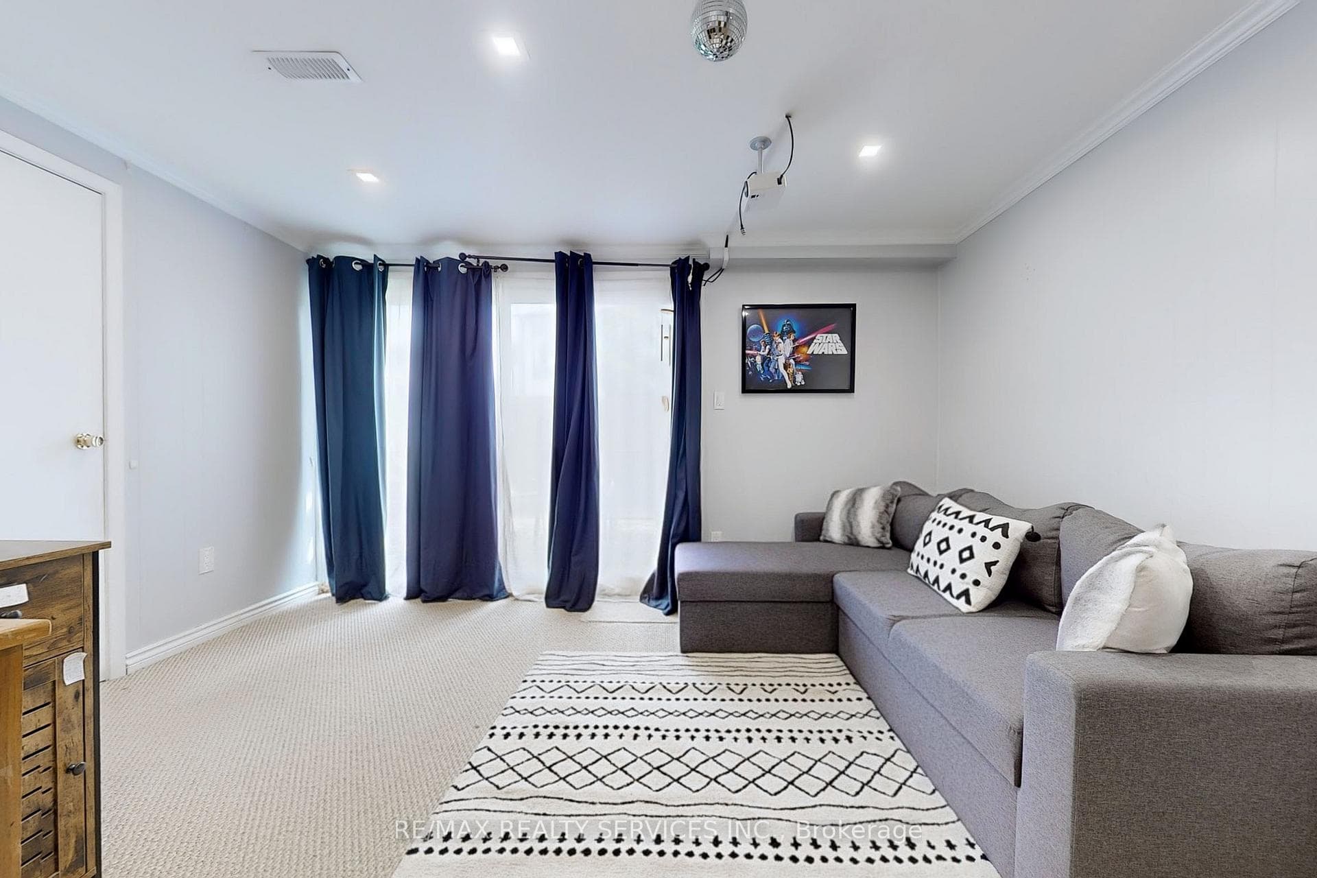 321 Blackthorn Street Unit 42 photo 27