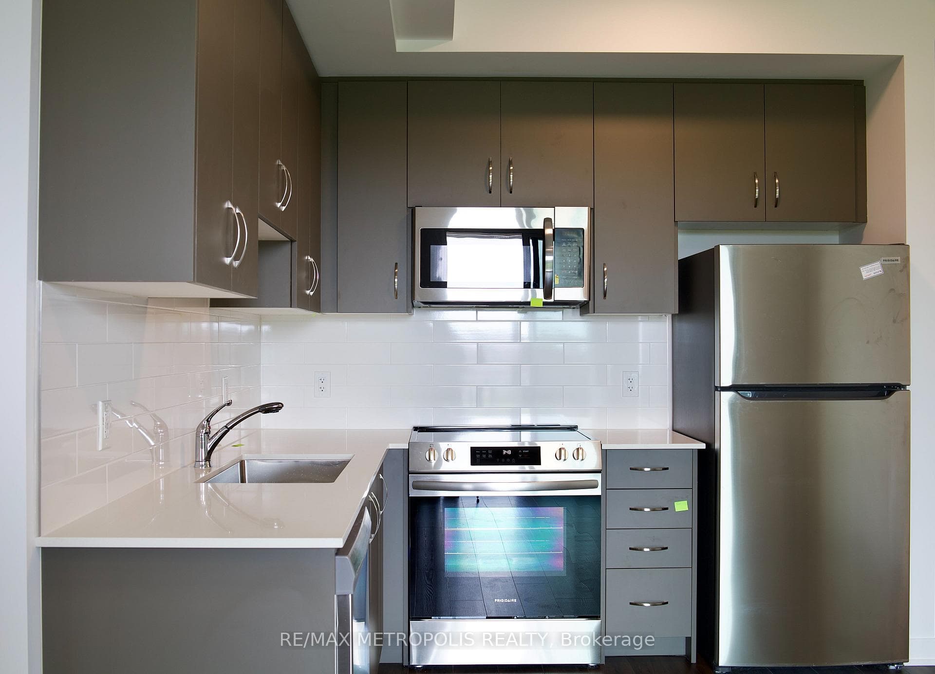 385 Arctic Red Drive Unit 309 photo 13