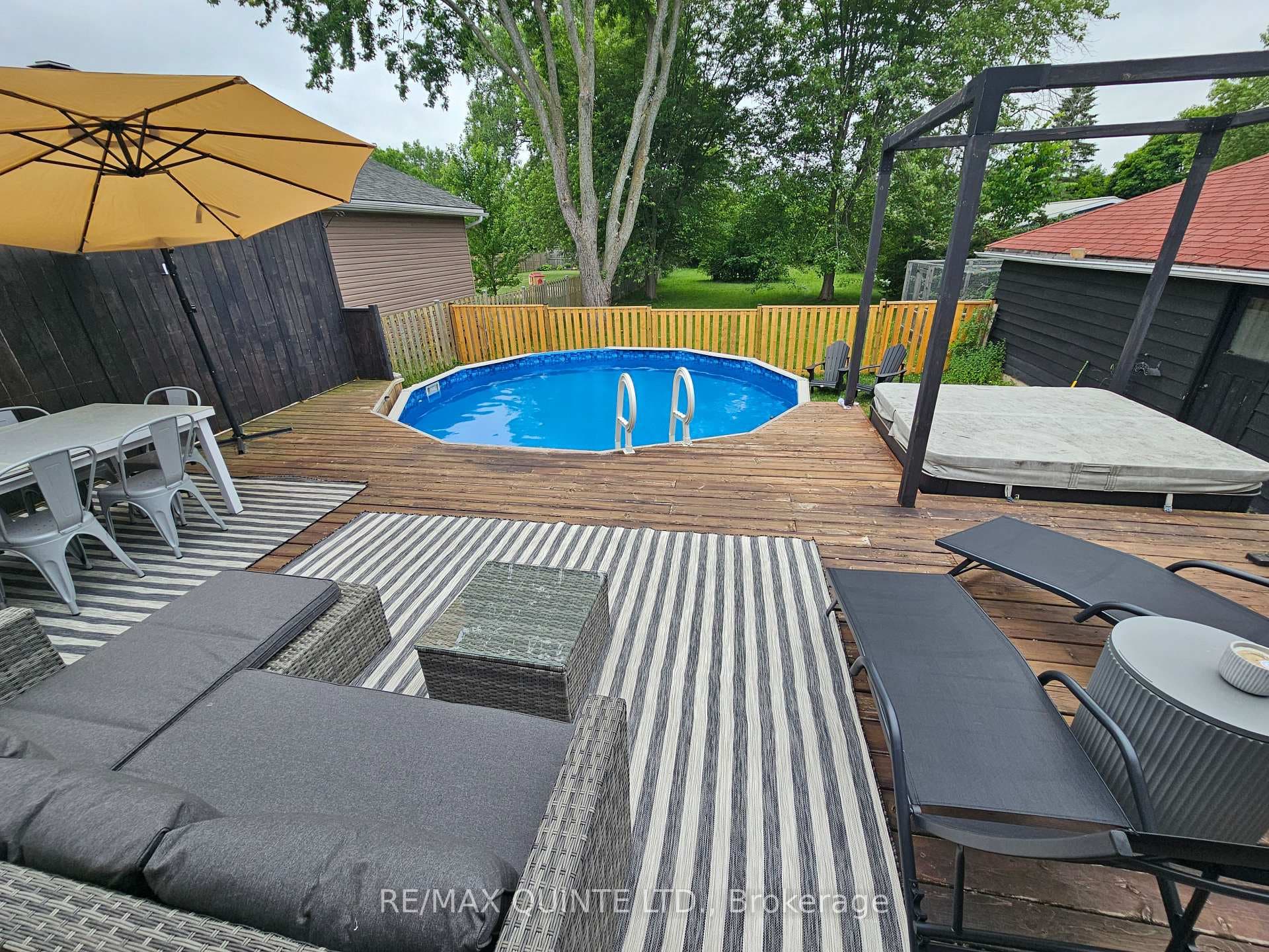 620 Sidney Street photo 8