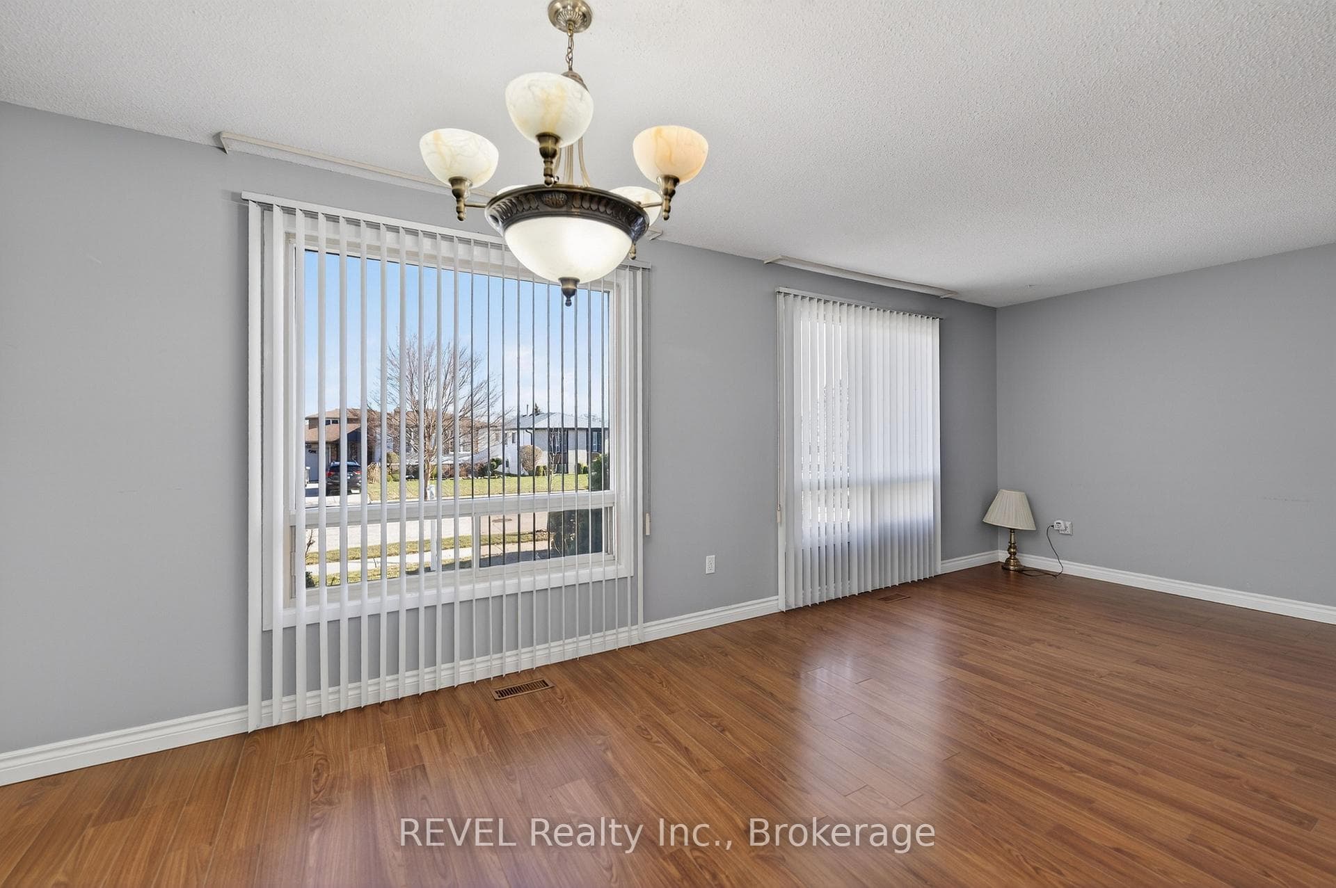 19 Lynwood Drive photo 15
