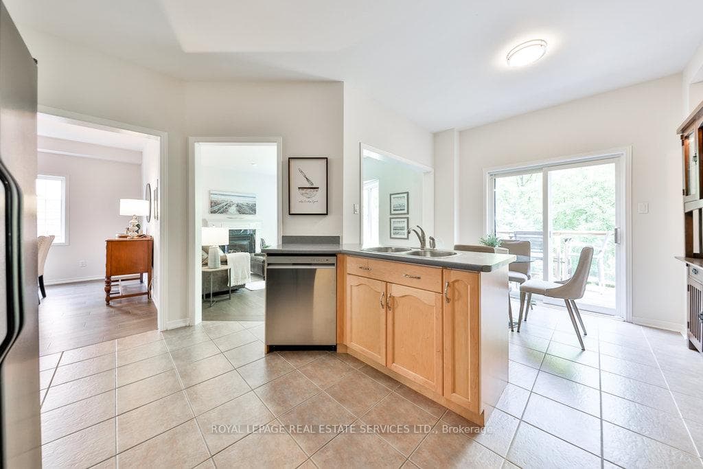 2492 Westoak Trails Boulevard photo 16