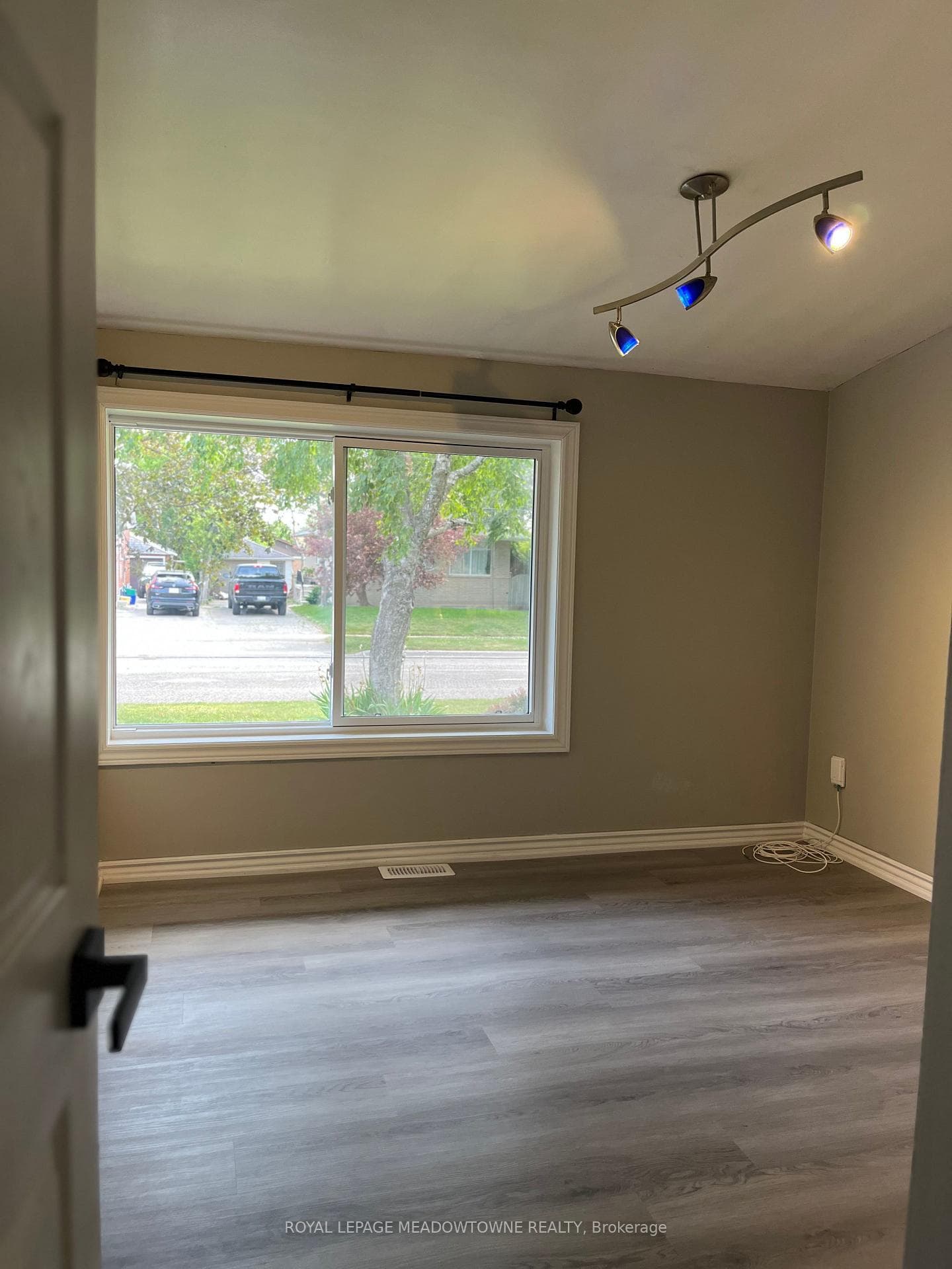 office/den/laundry room