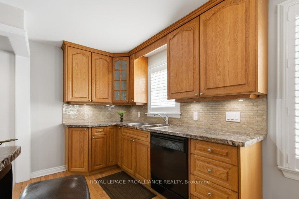 119 Lemoine Street photo 10