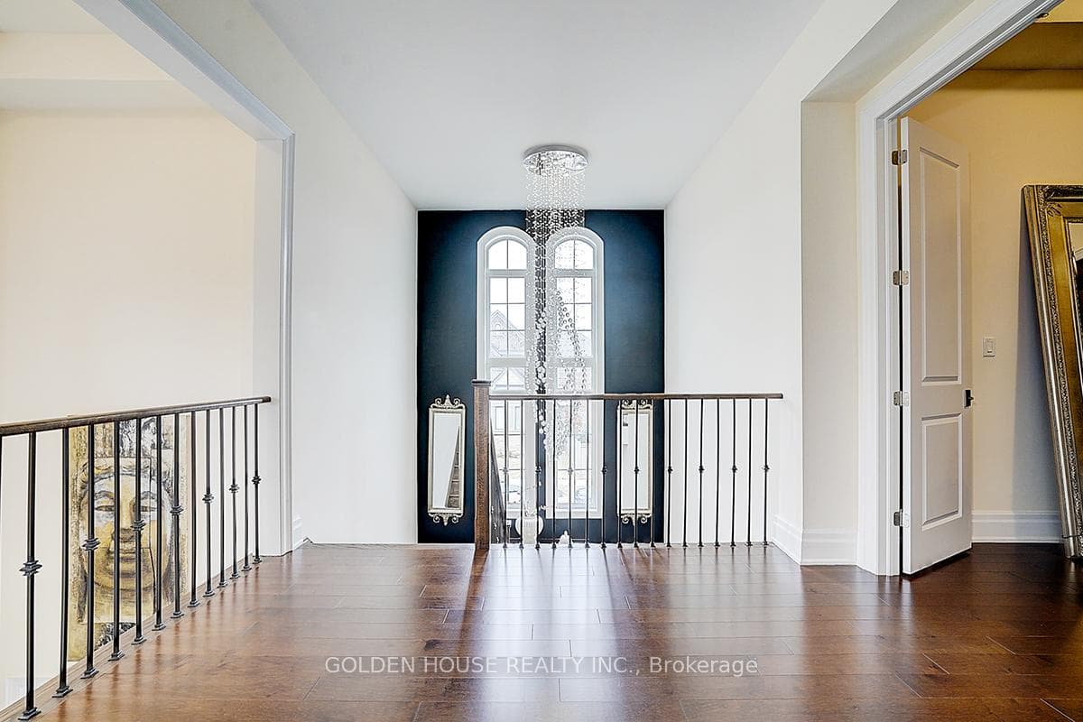 150 ELMERS Lane photo 15