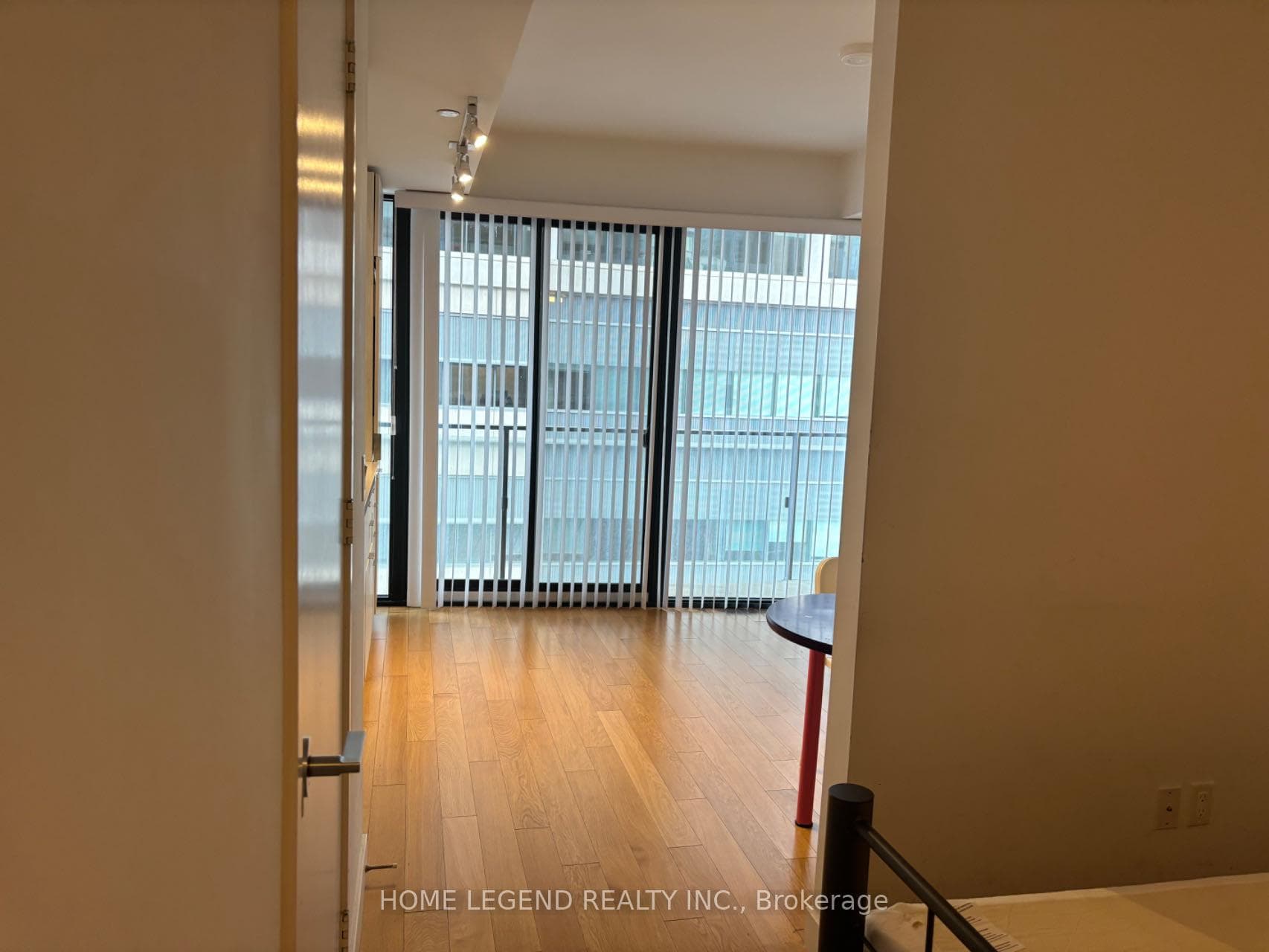 215 Queen Street Unit 1006 photo 3