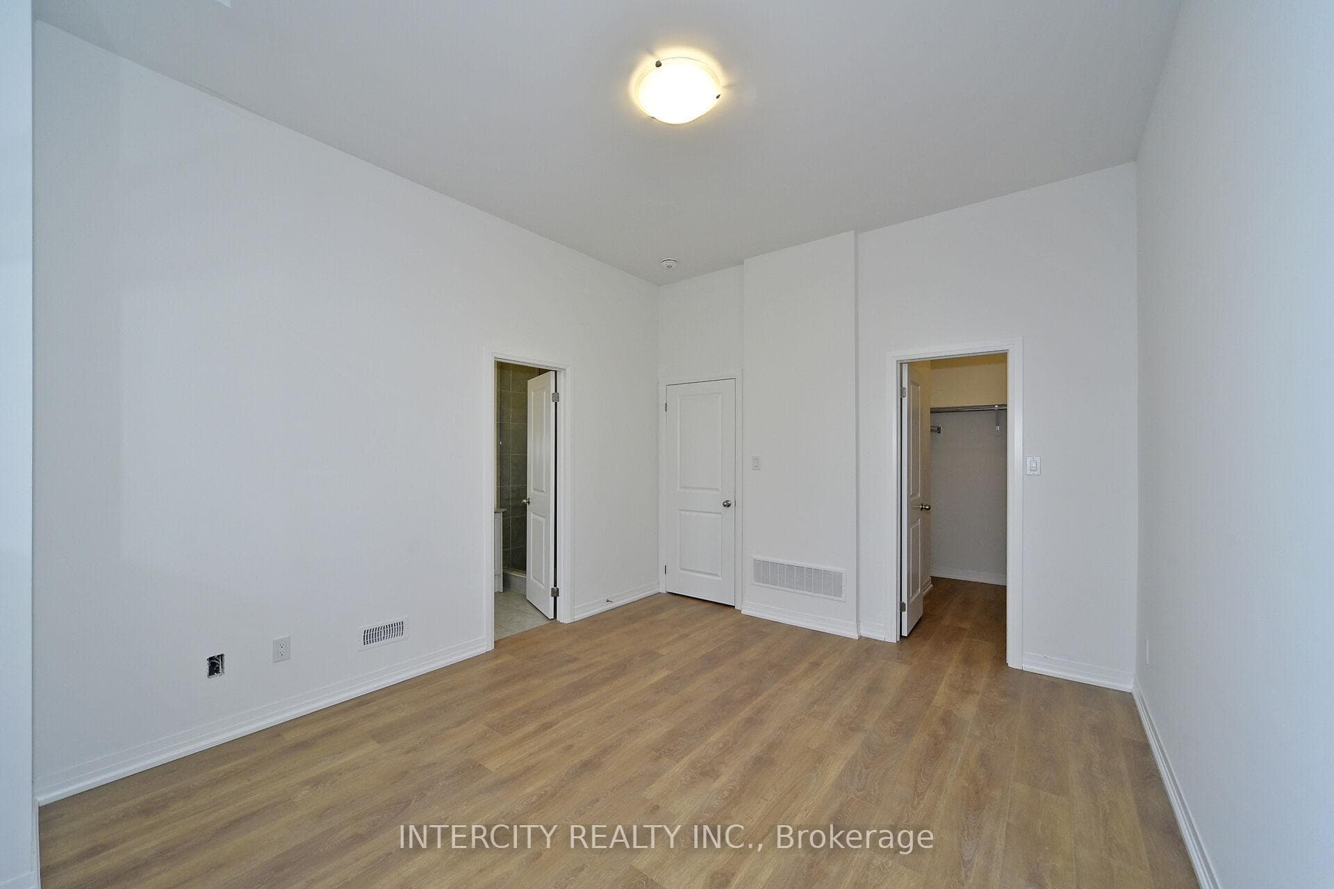 147 Markland Street photo 24
