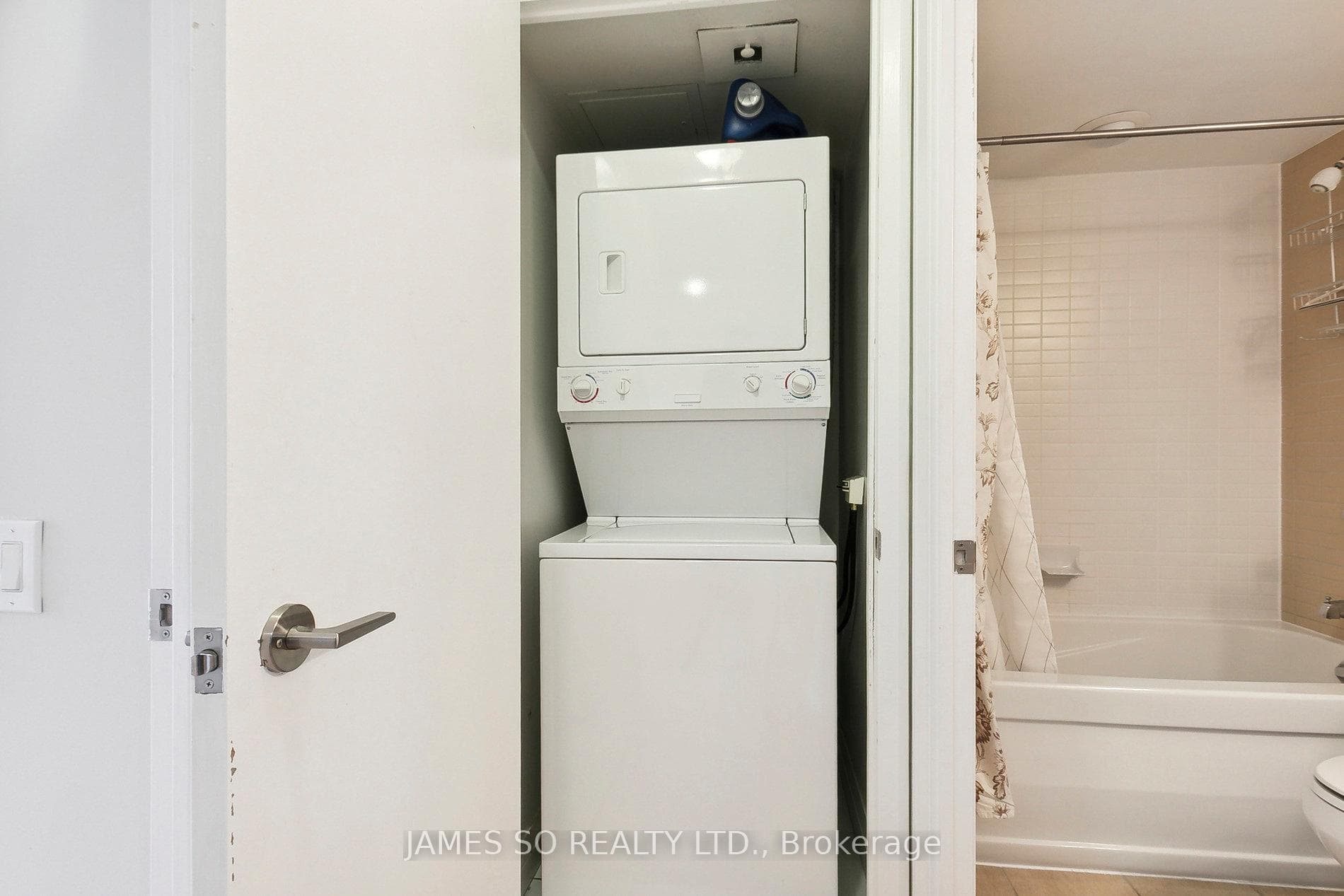25 Carlton Street Unit 2008 photo 14