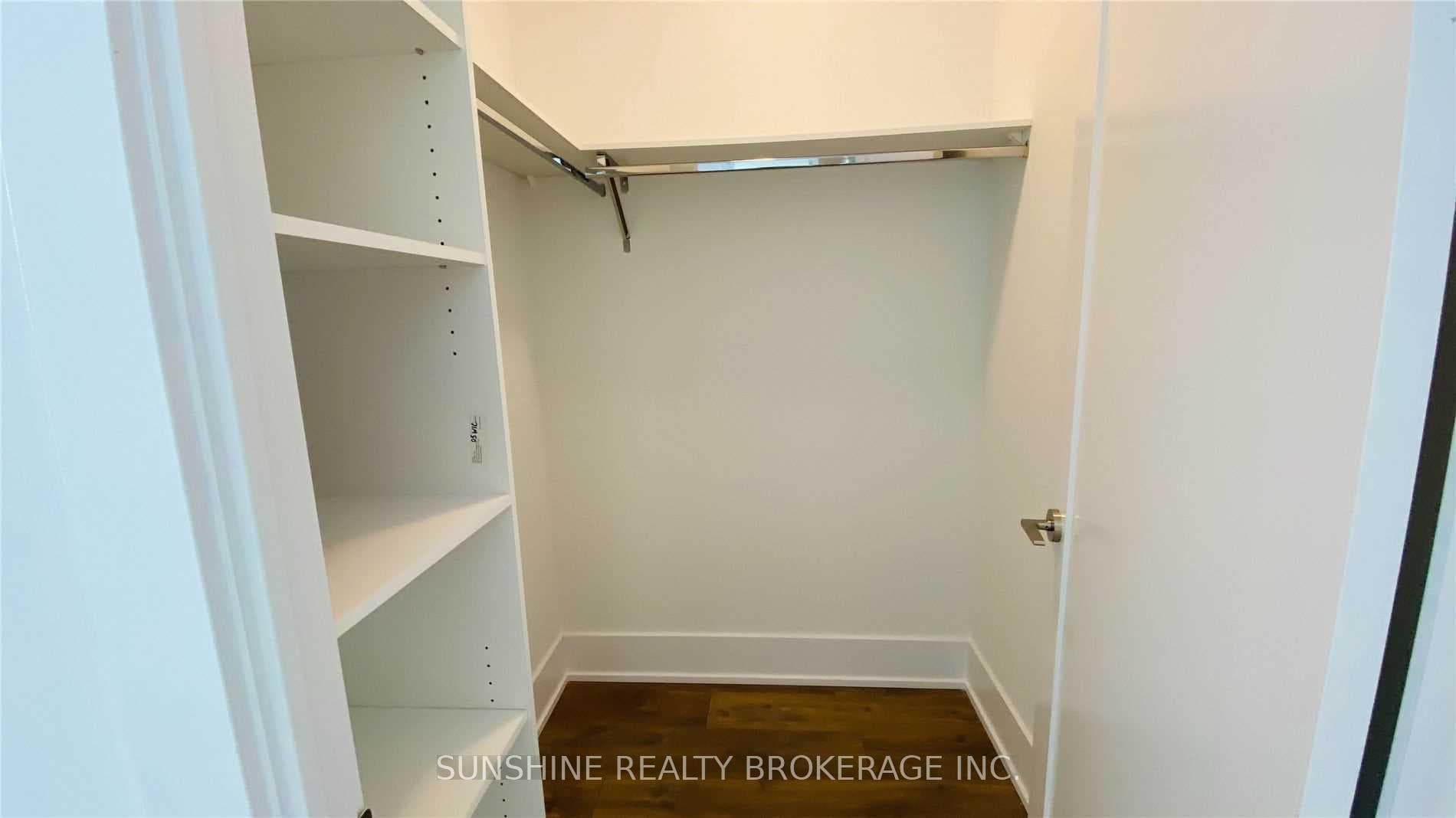 1 Edgewater Drive Unit Ph05 photo 22