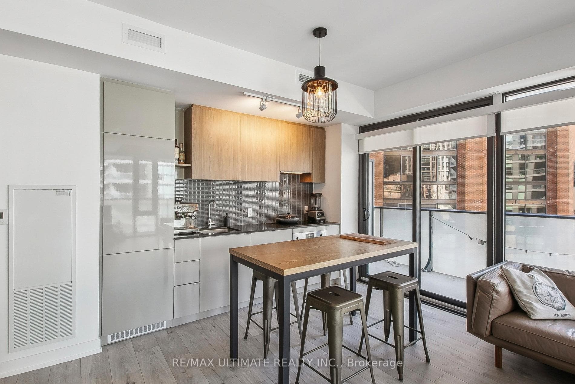 161 Roehampton Avenue Unit 601 photo 22