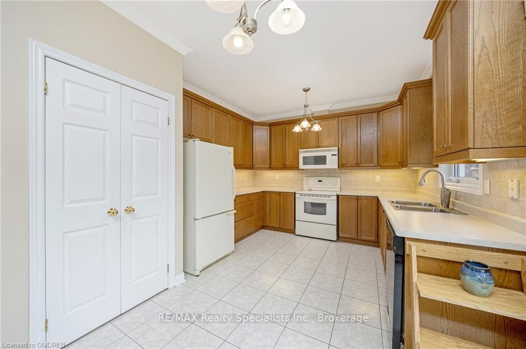 237 MALICK Street Unit 138 photo 13