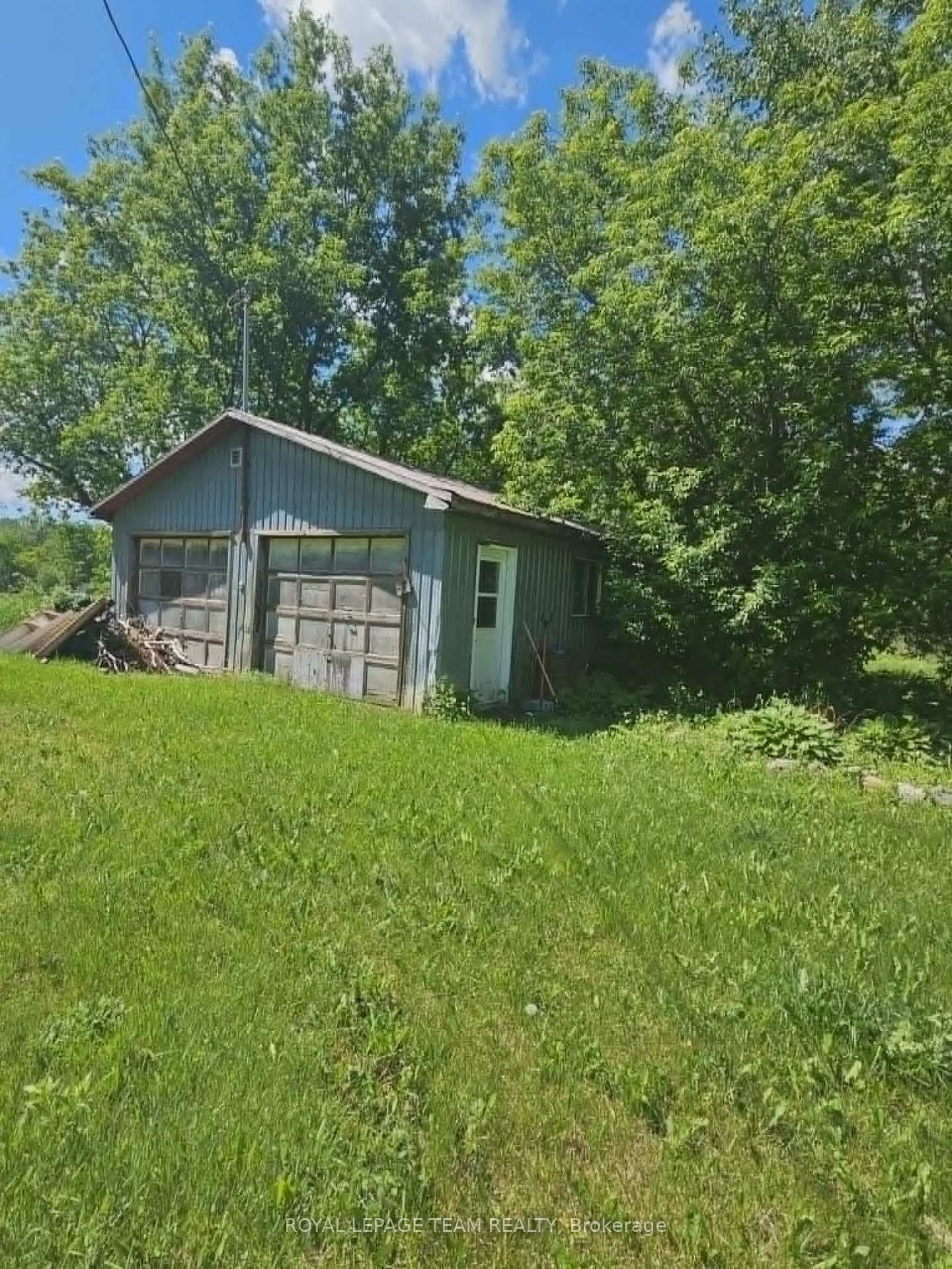 21896 Concession Road 10 Road photo 6