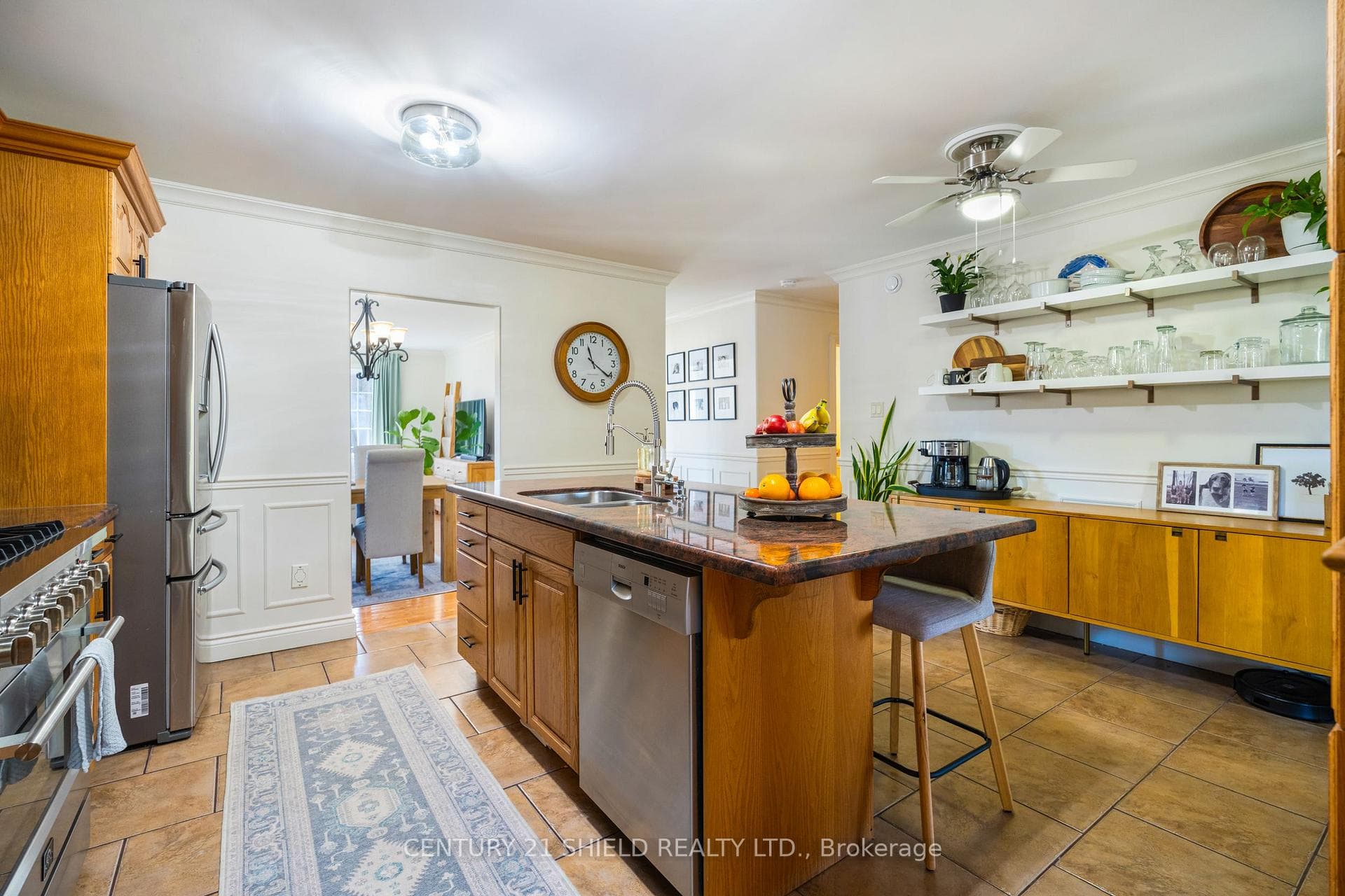 728 ST ANTOINE Street photo 31