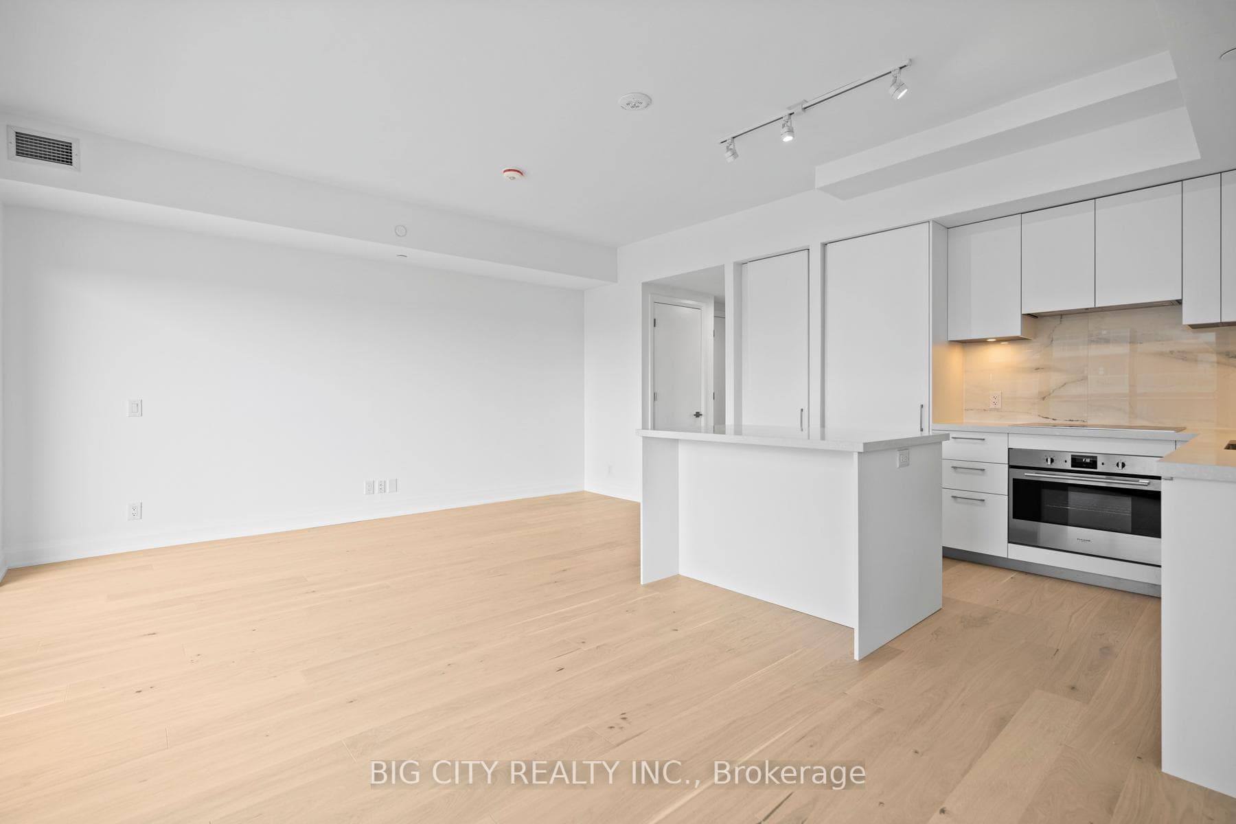 33 Frederick Todd Way Unit 1107 photo 4