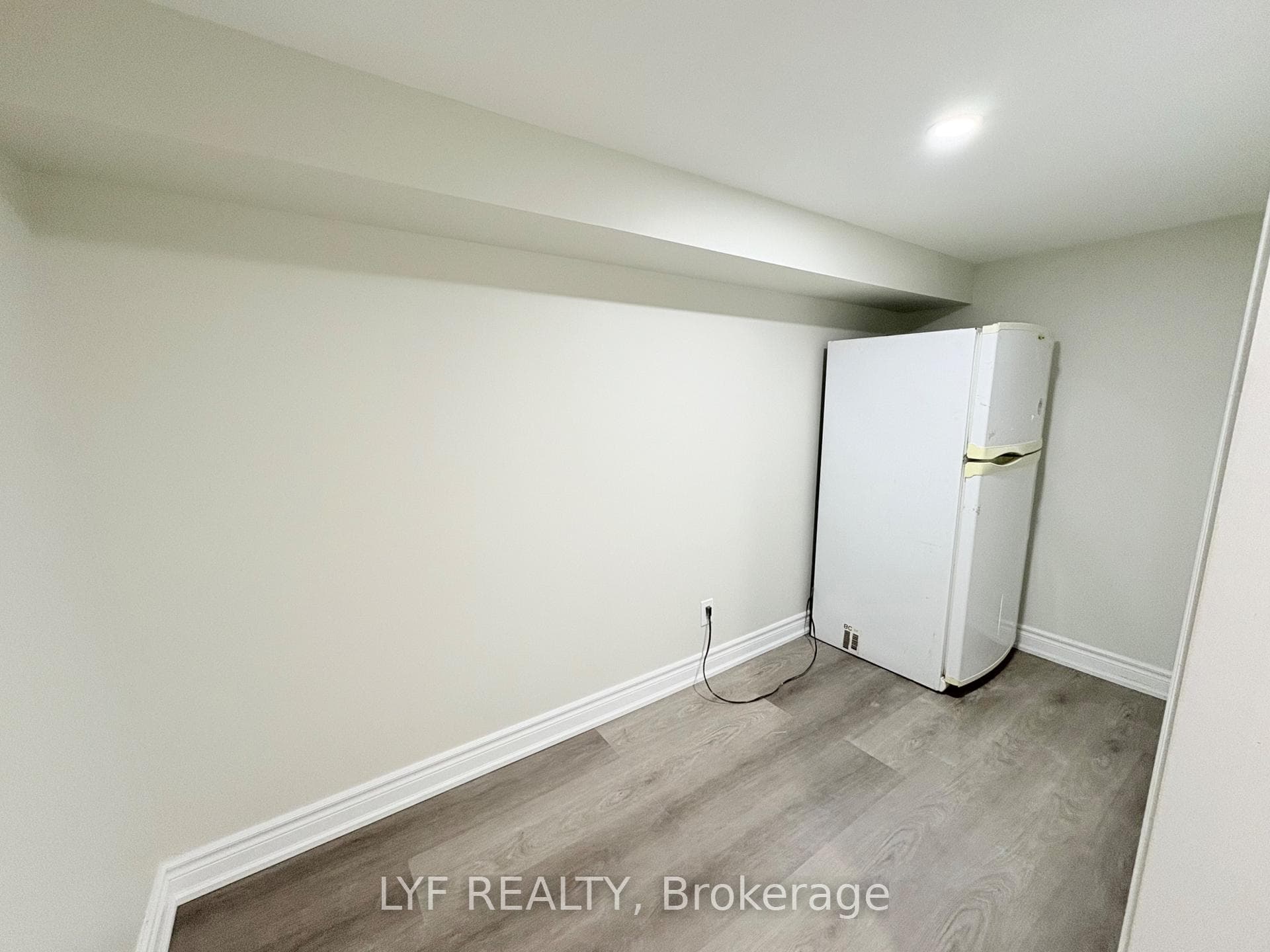 22 Ivordale Crescent Unit BSMT photo 5