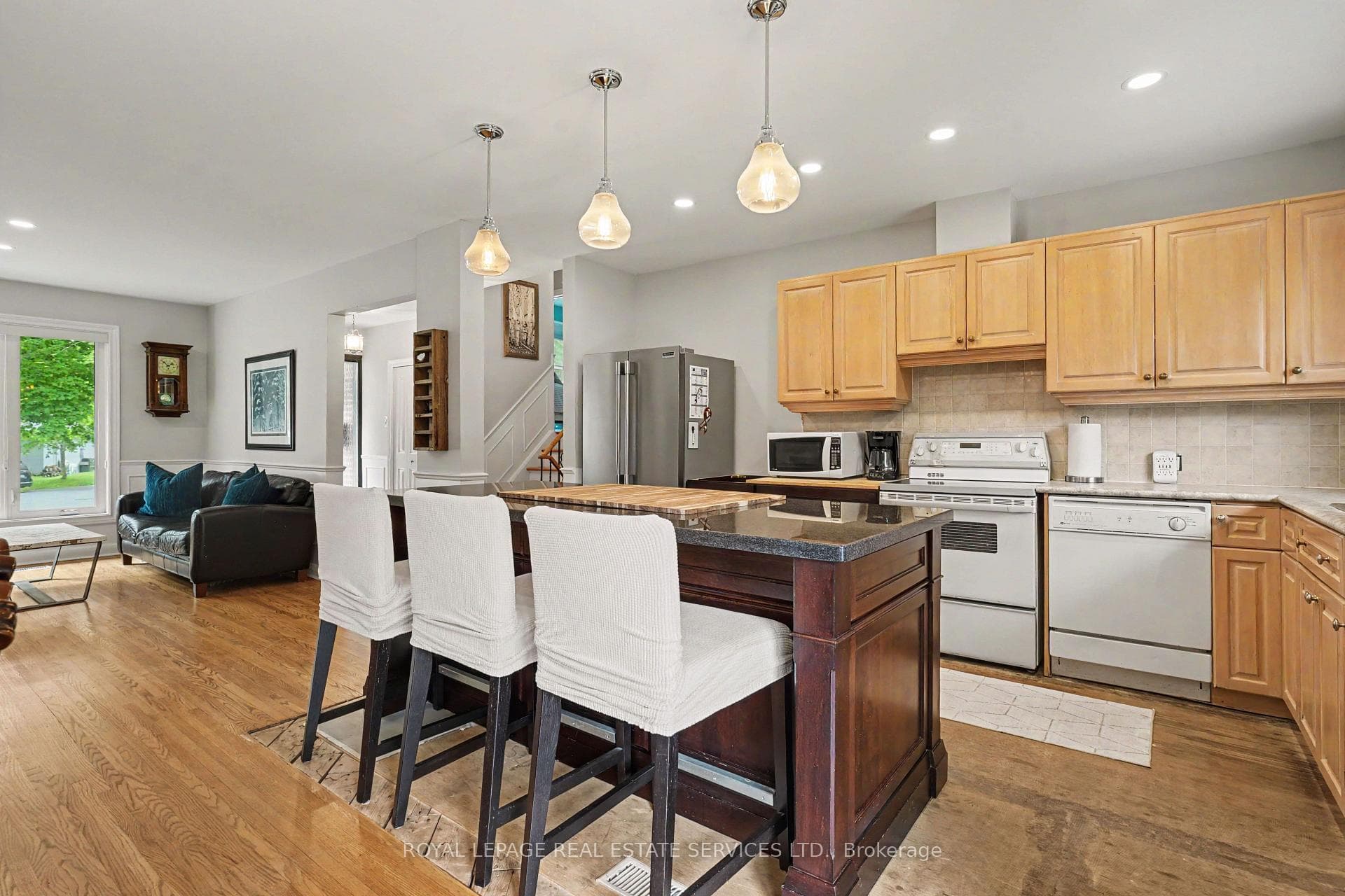14 Mossford Court photo 11