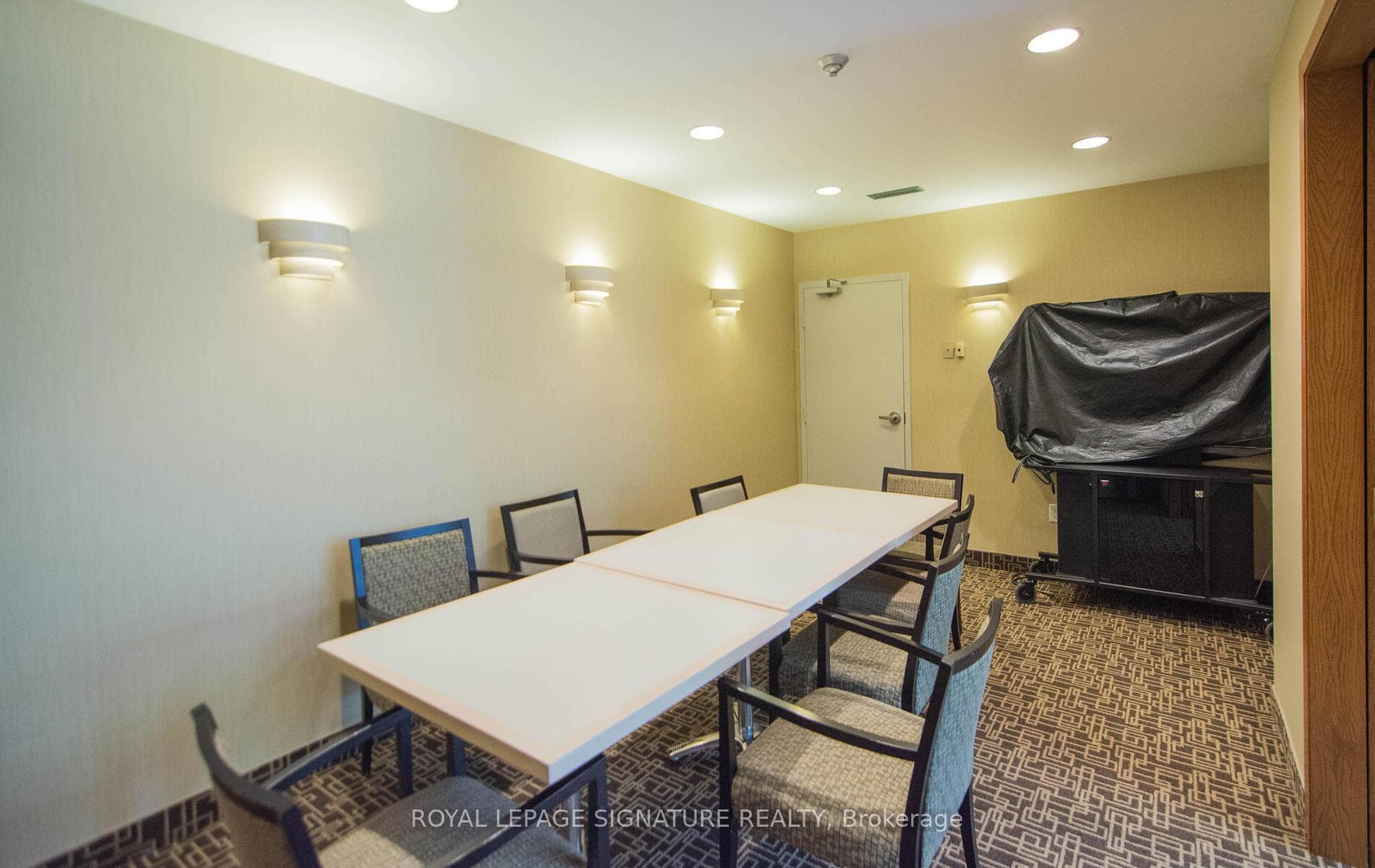 Book A Boardroom For Meetings!