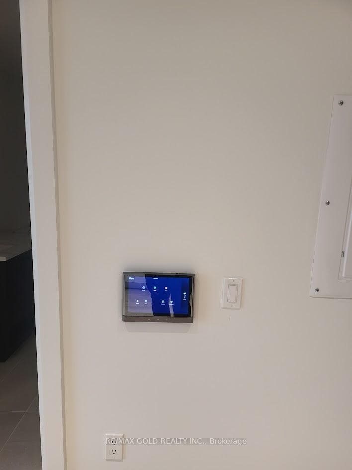 741 King Street Unit 1305 photo 20