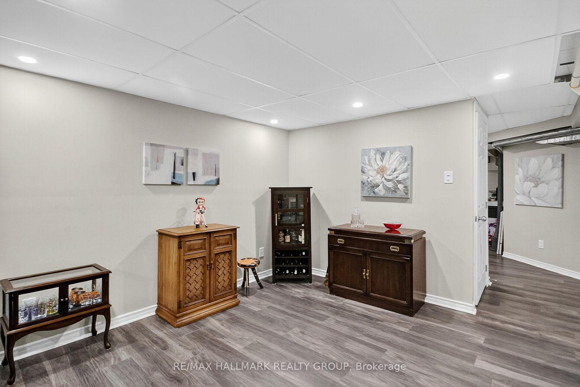 110 Hunter's Glen Crescent photo 26