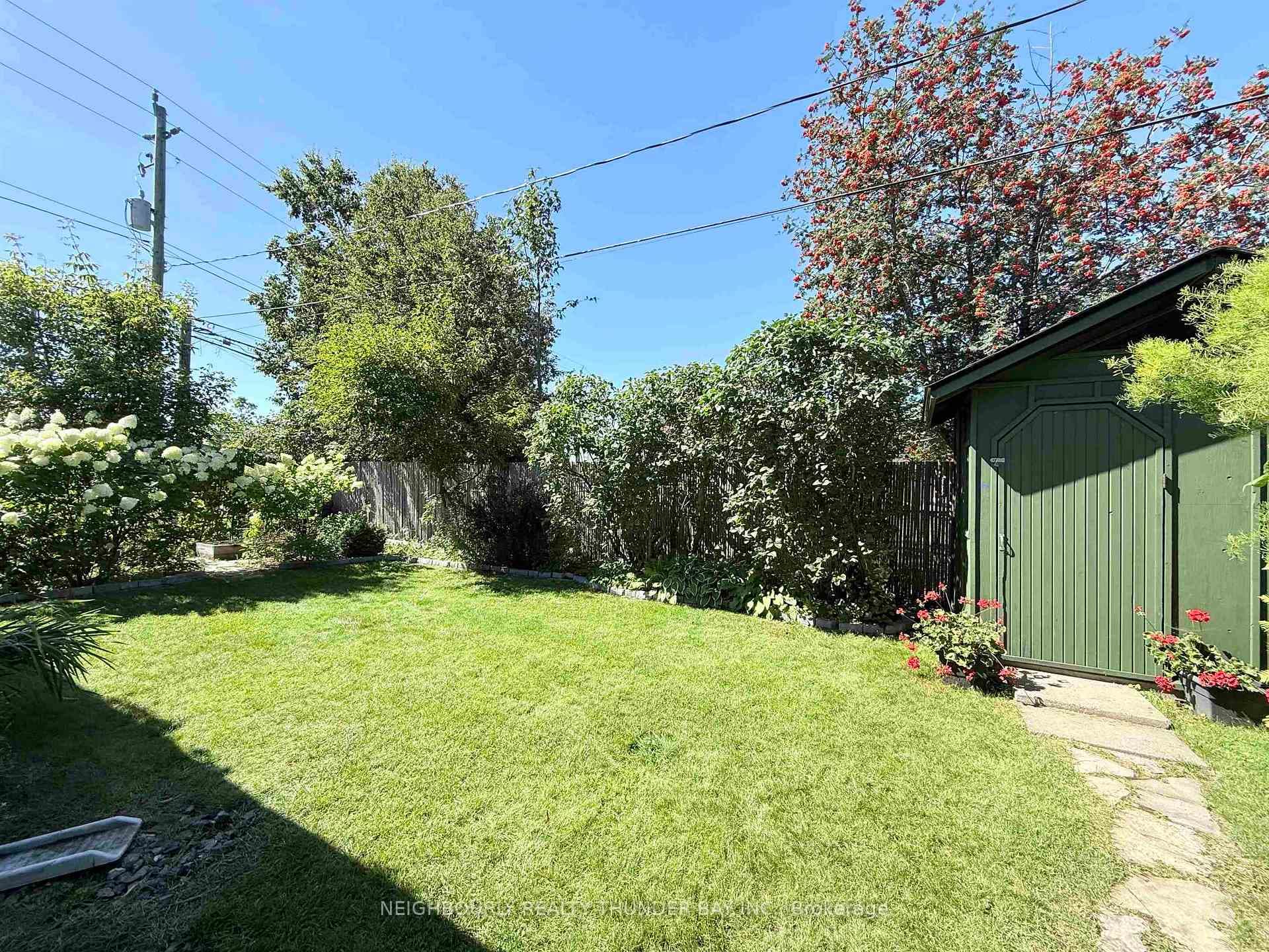 623 Grenville Avenue photo 41