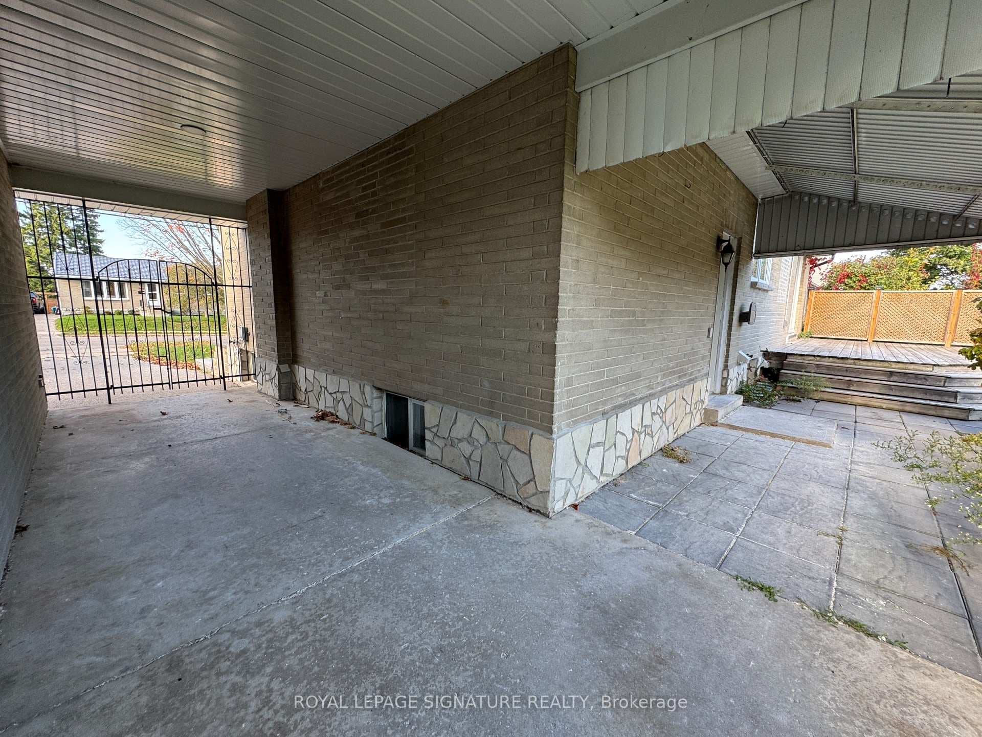 487 Annapolis Avenue Unit Bsmt photo 15
