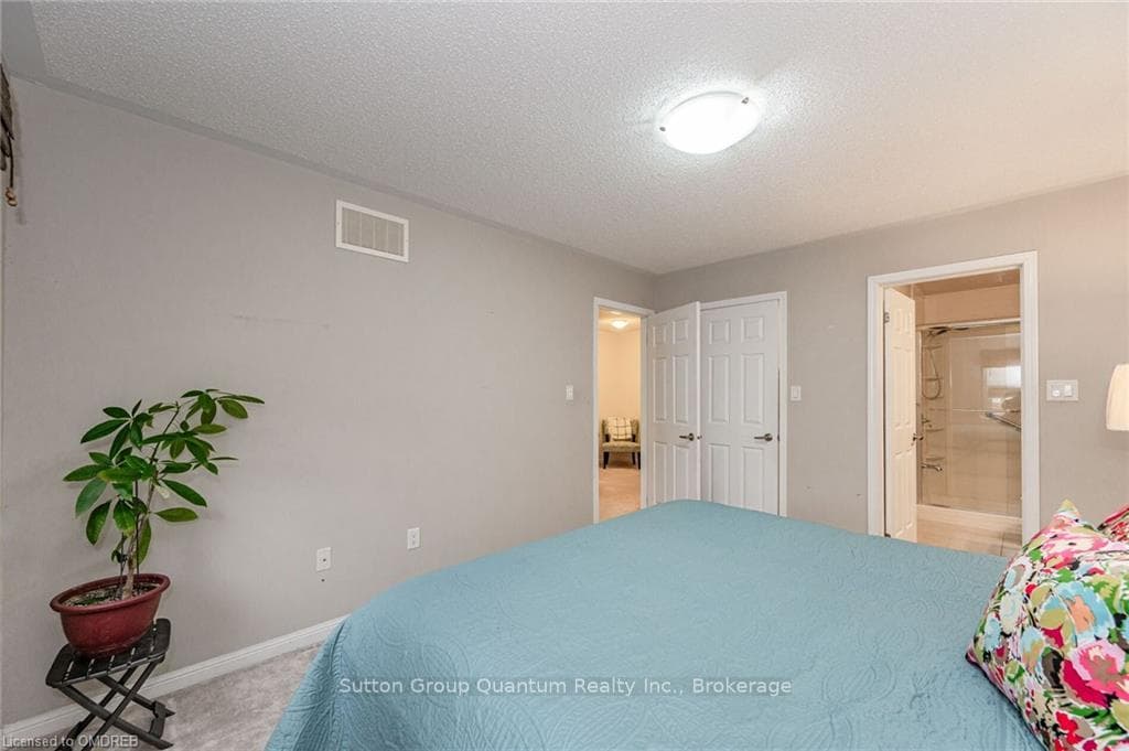 816 FOWLES Court photo 17