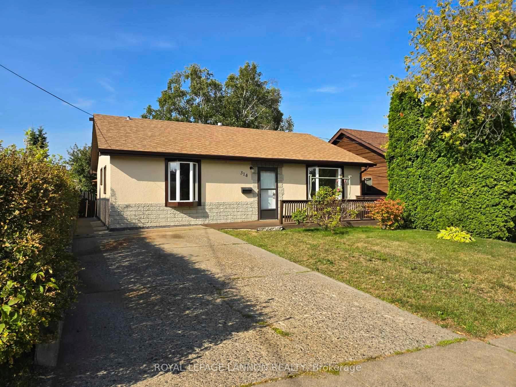 314 Lillian Street photo 1