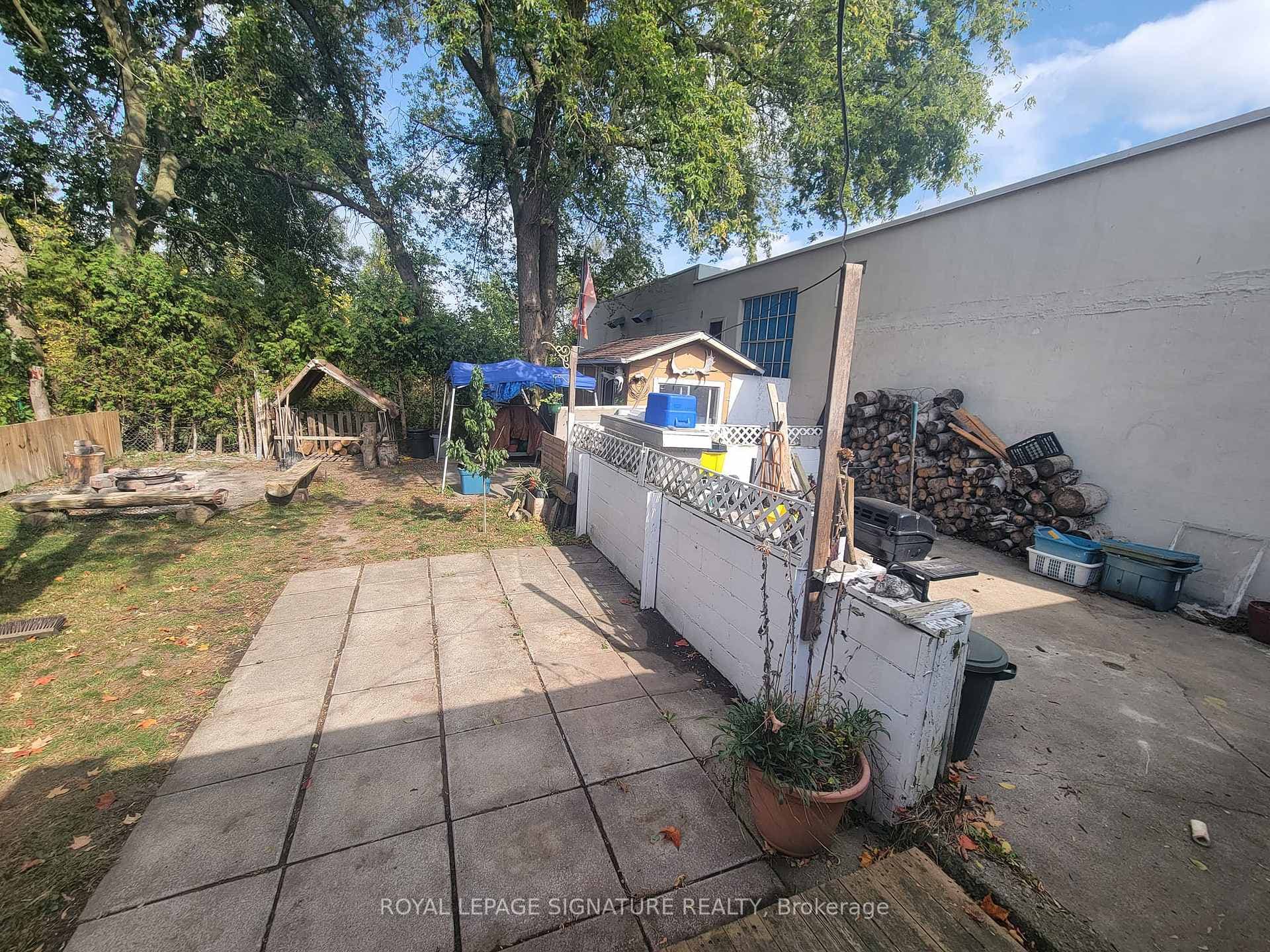 124 Simcoe Street photo 15
