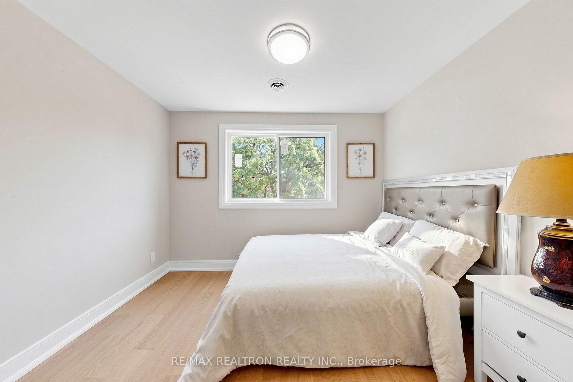 75 Pringle Avenue photo 31