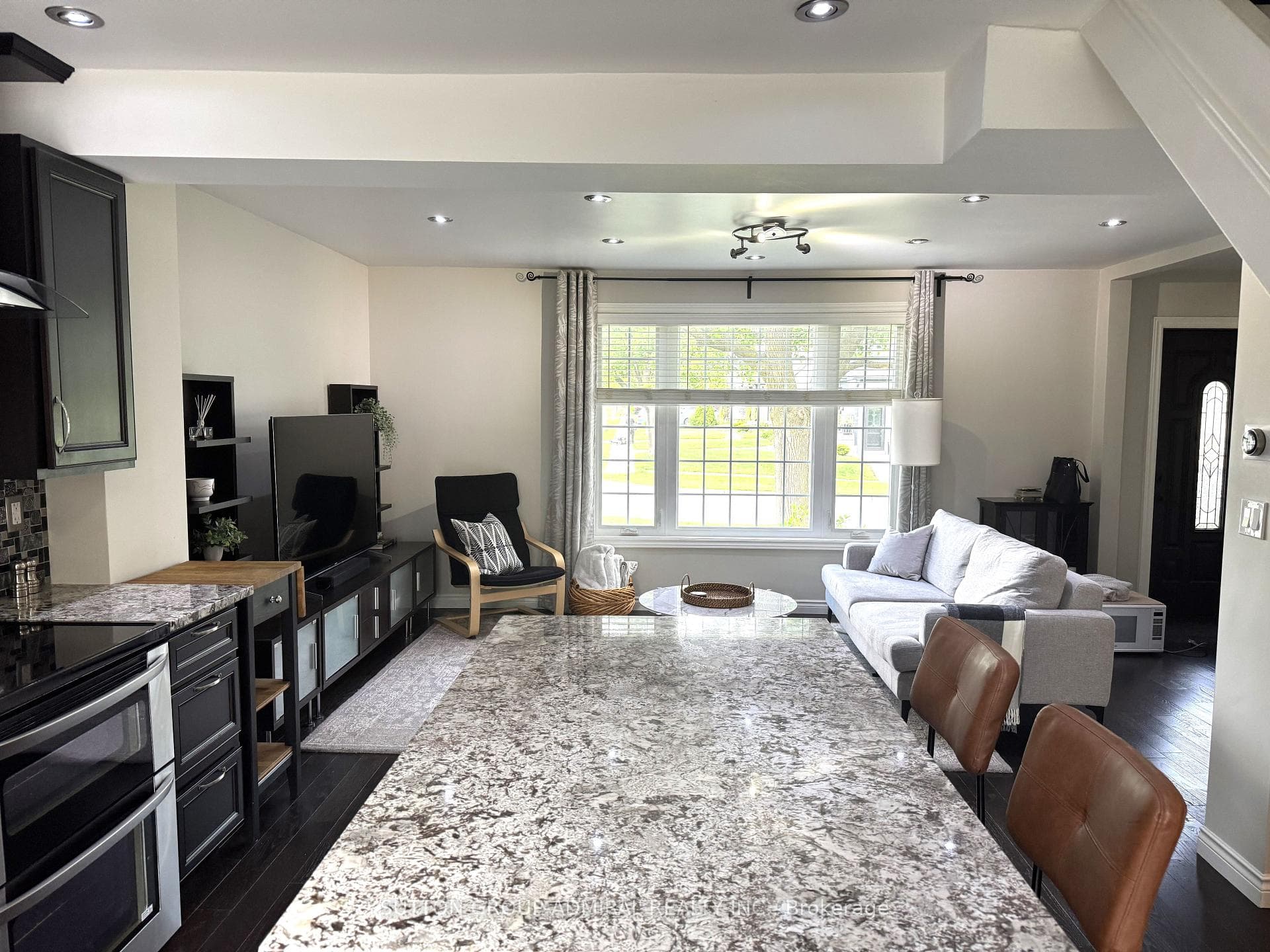 35 Coppermill Drive photo 11