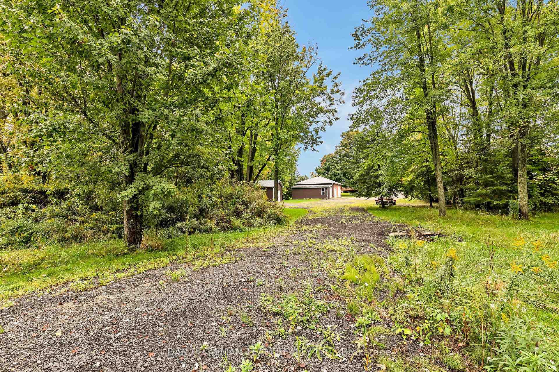 4880 Liberty Street photo 28