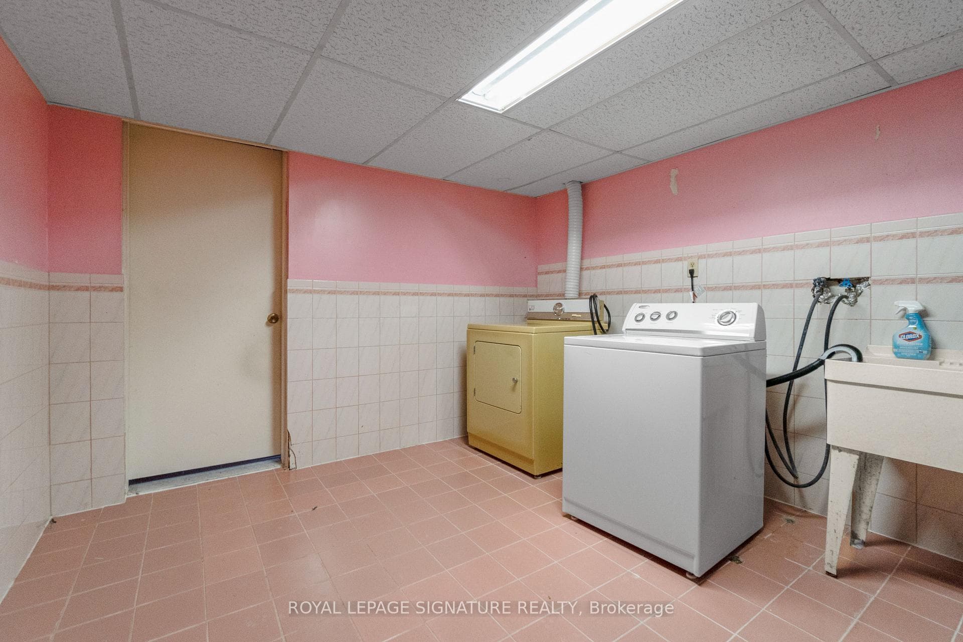 163 Milady Road photo 34