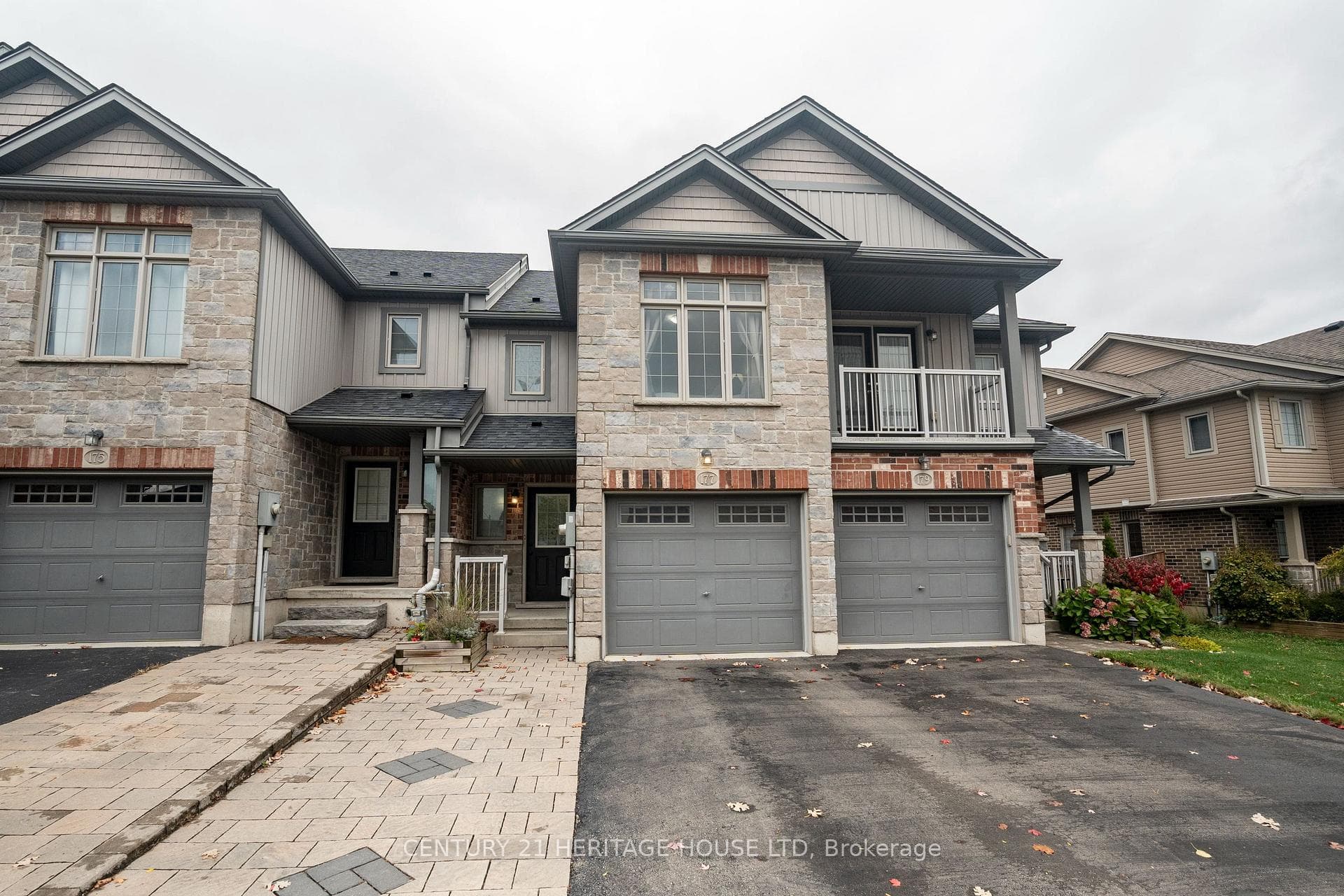 177 Maitland Street photo 29