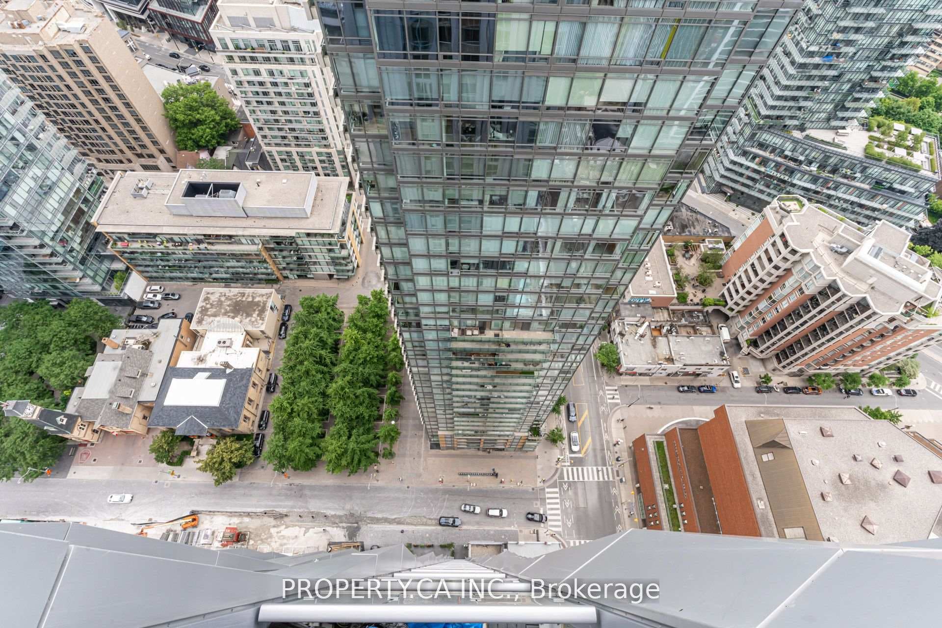 1 Yorkville Avenue Unit 3507 photo 20