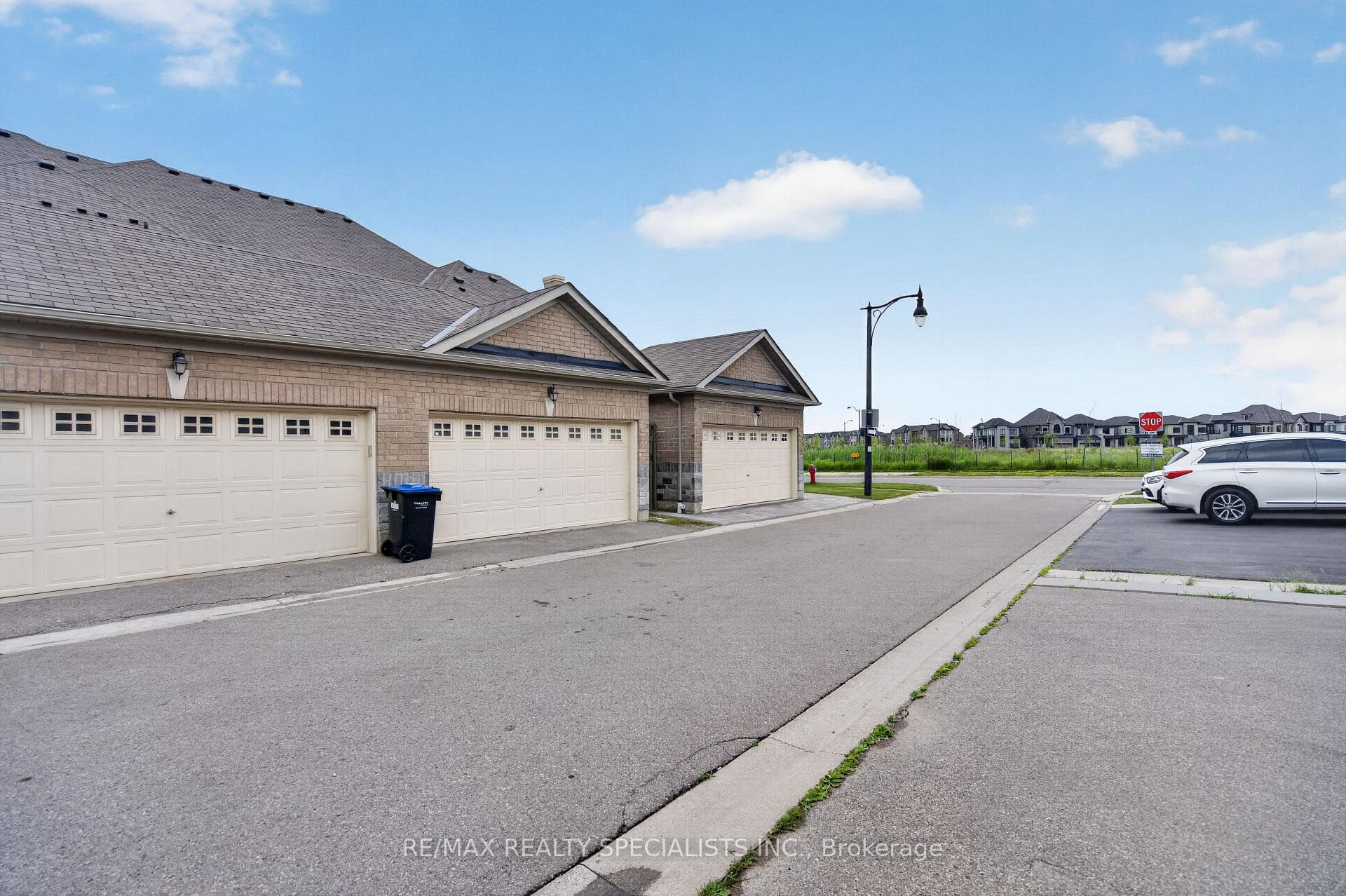 261 INSPIRE Boulevard photo 36