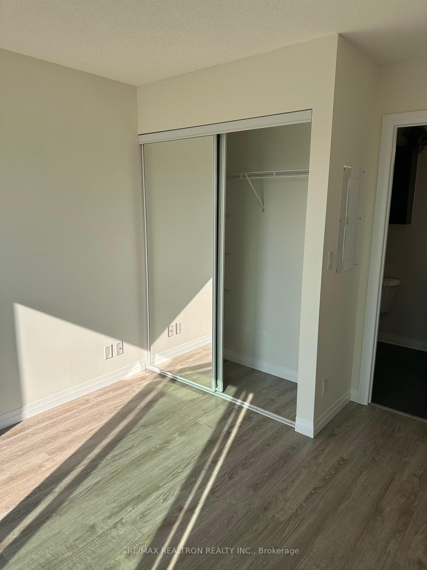 2150 Lawrence Avenue Unit PH05 photo 9