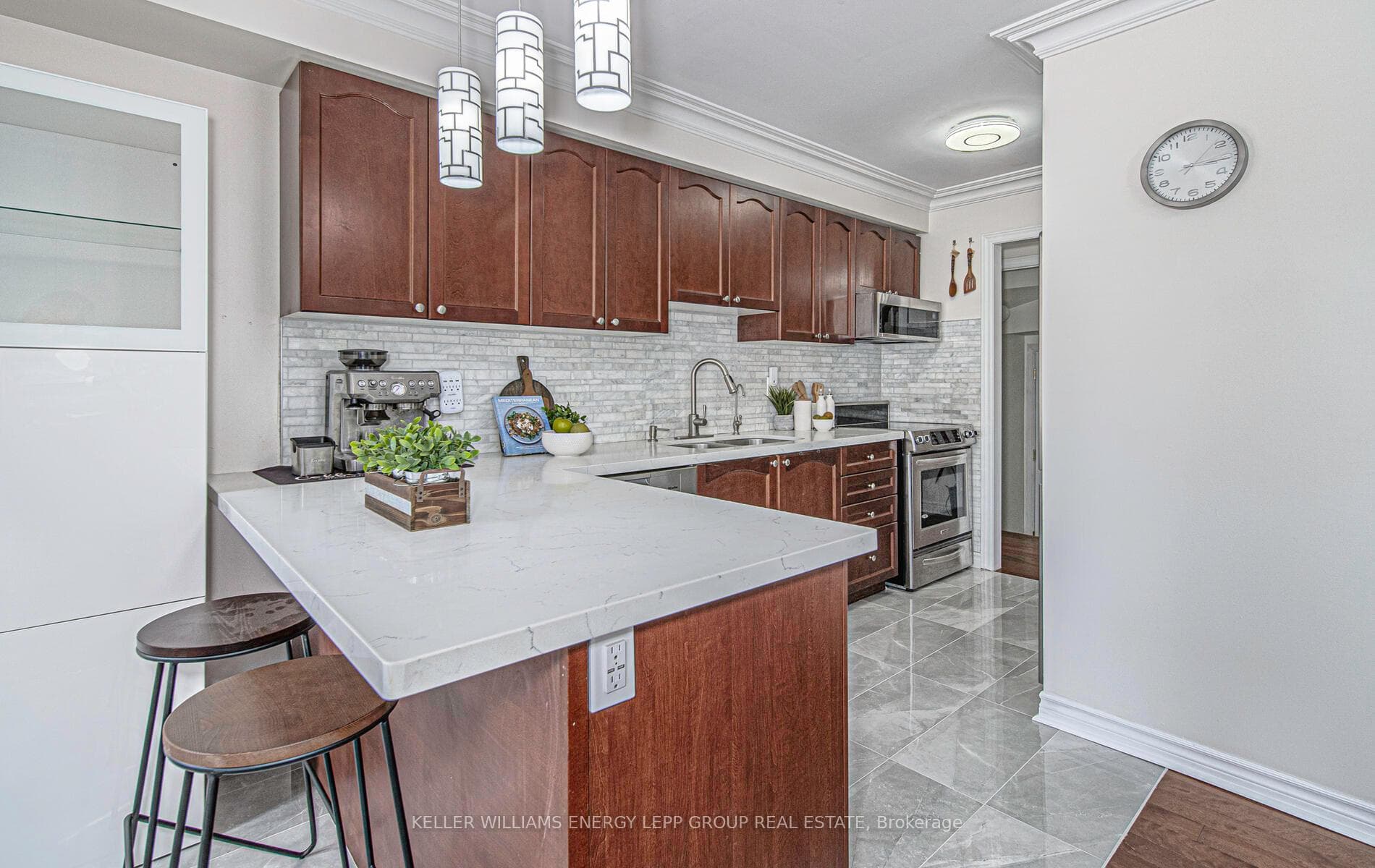 40 Summerside Avenue photo 10