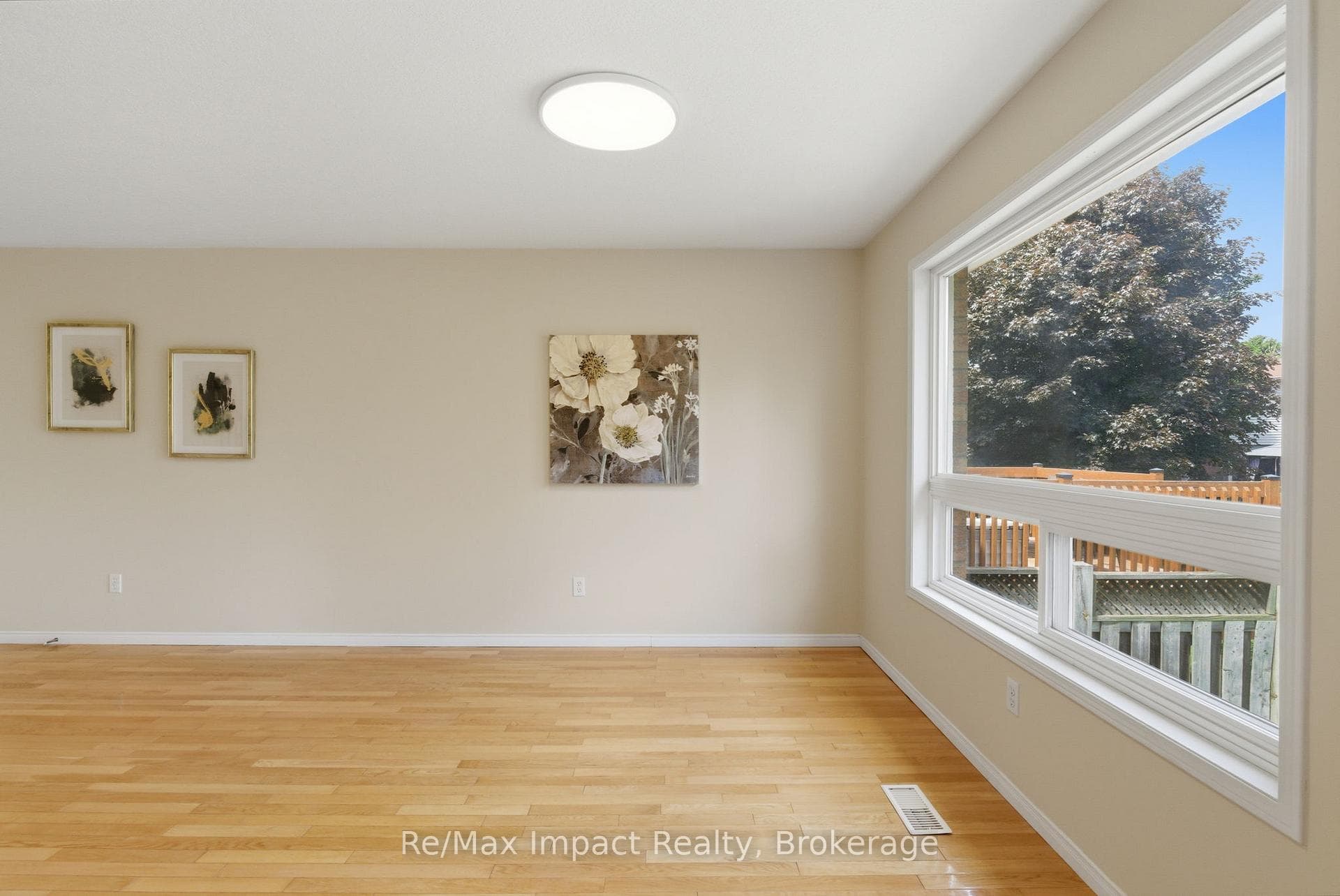 45 Barron Court photo 13