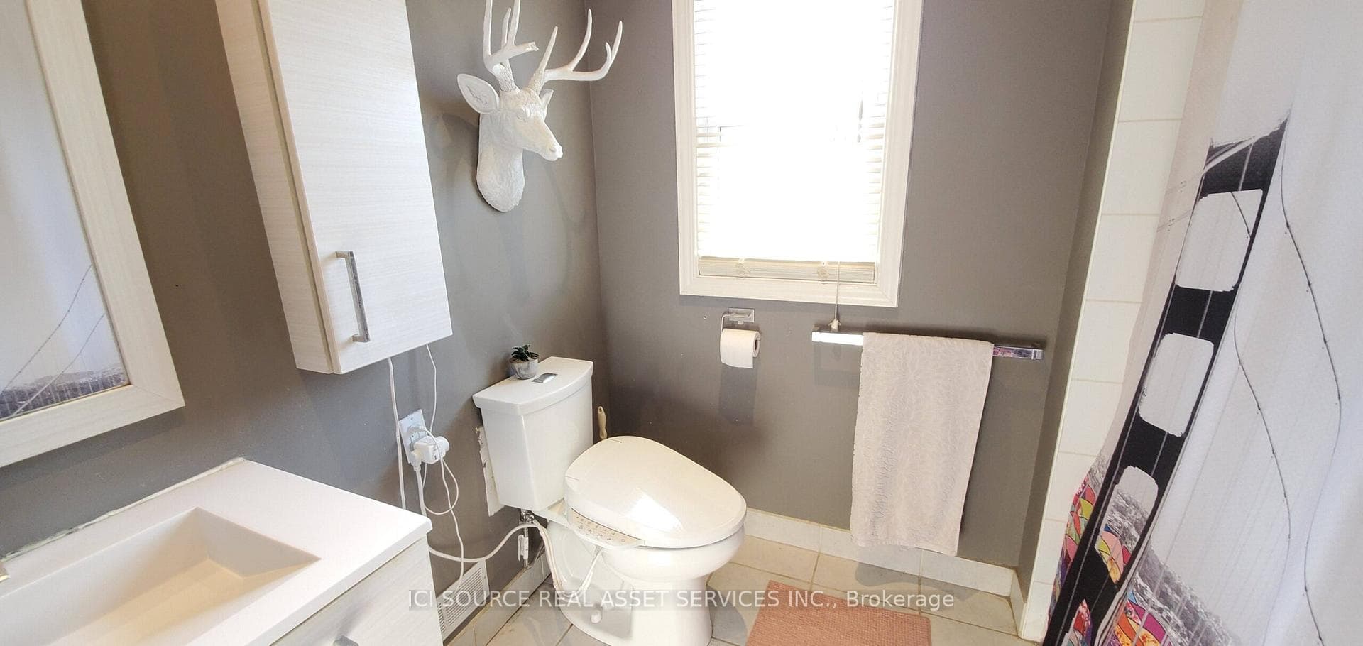 606 Gladstone Avenue photo 10