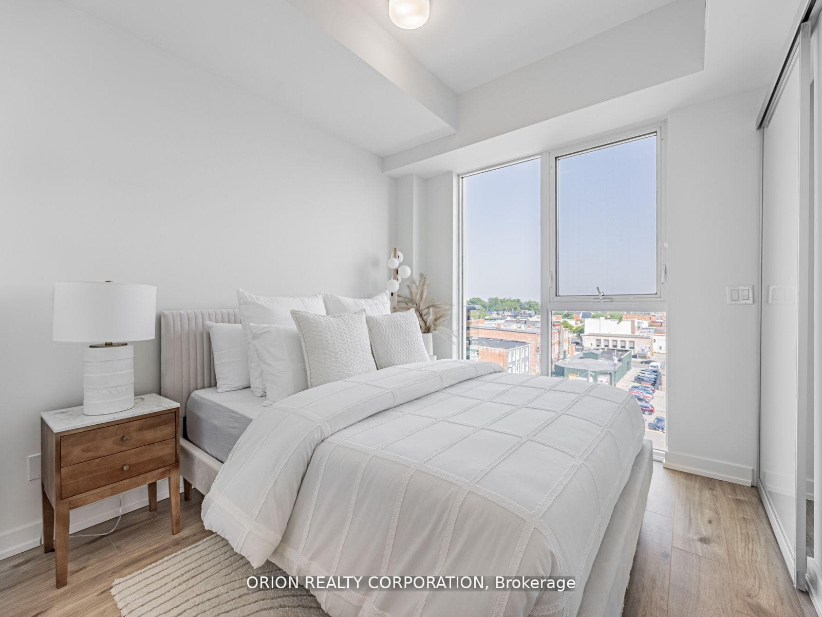 201 Brock Street Unit 517 photo 10
