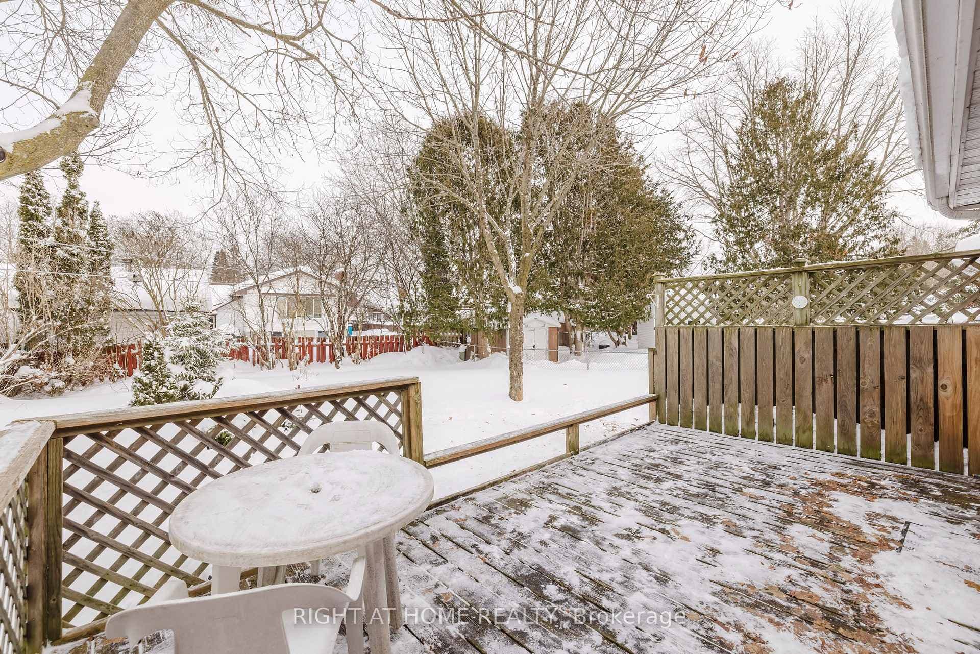 Private Back Deck