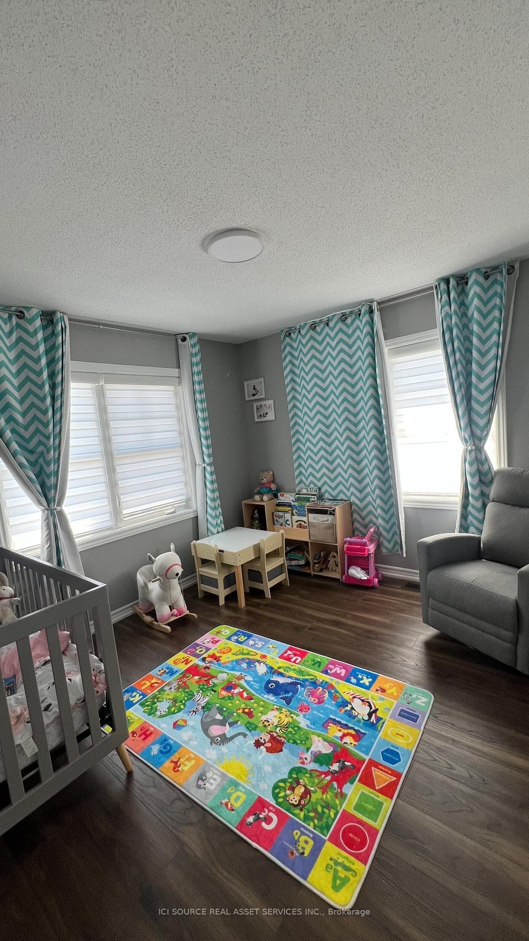 330 Sweetclover Way photo 12